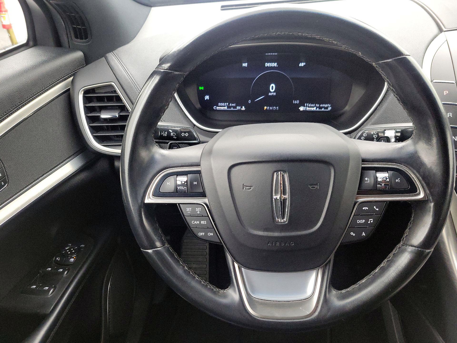 Thumbnail: 2020 Lincoln Nautilus - 10