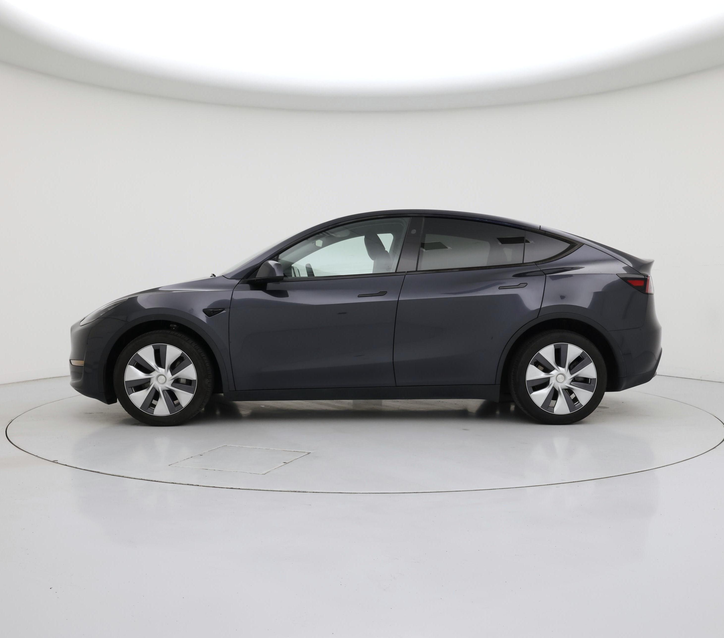 Thumbnail: 2024 Tesla Model Y - 3