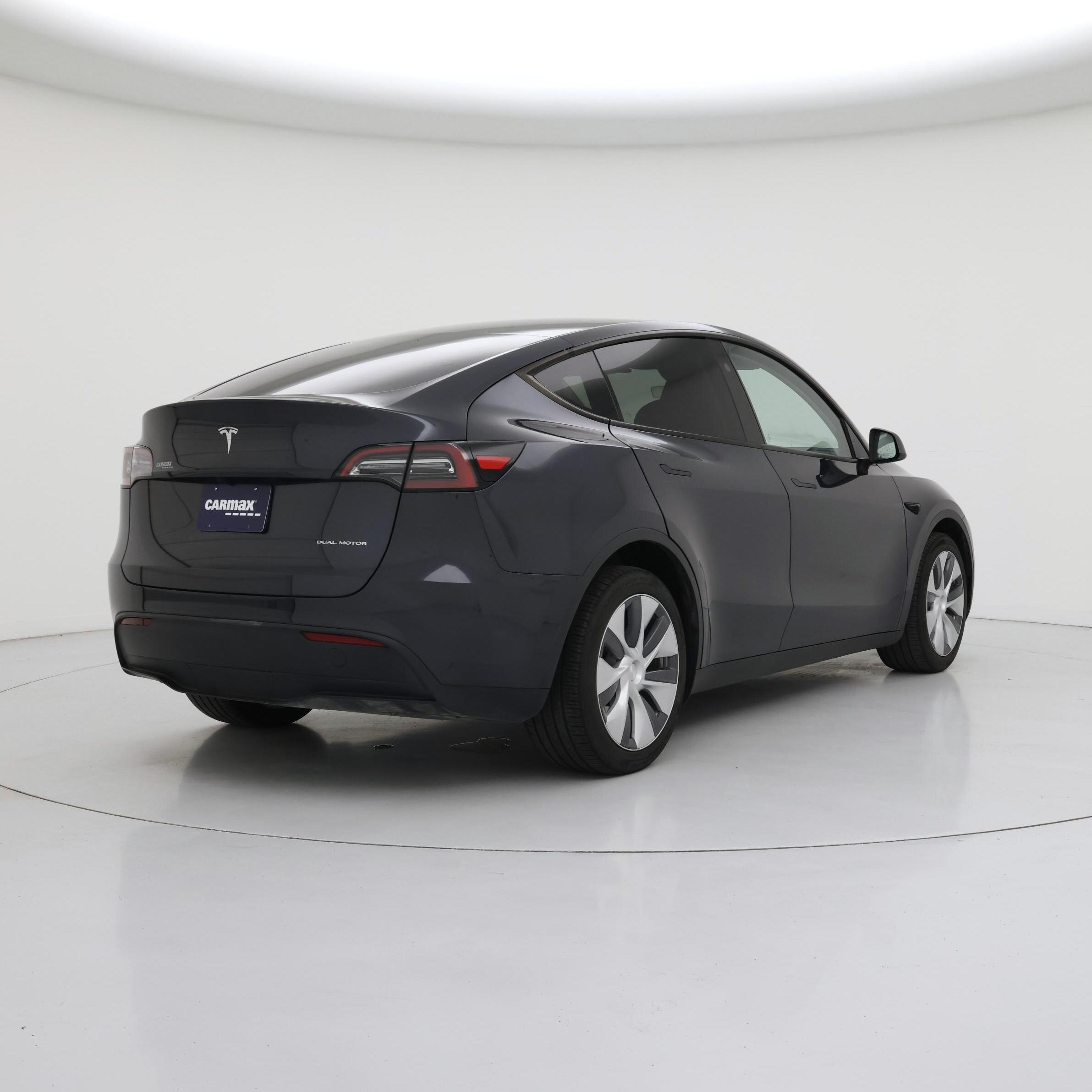 Thumbnail: 2024 Tesla Model Y - 8