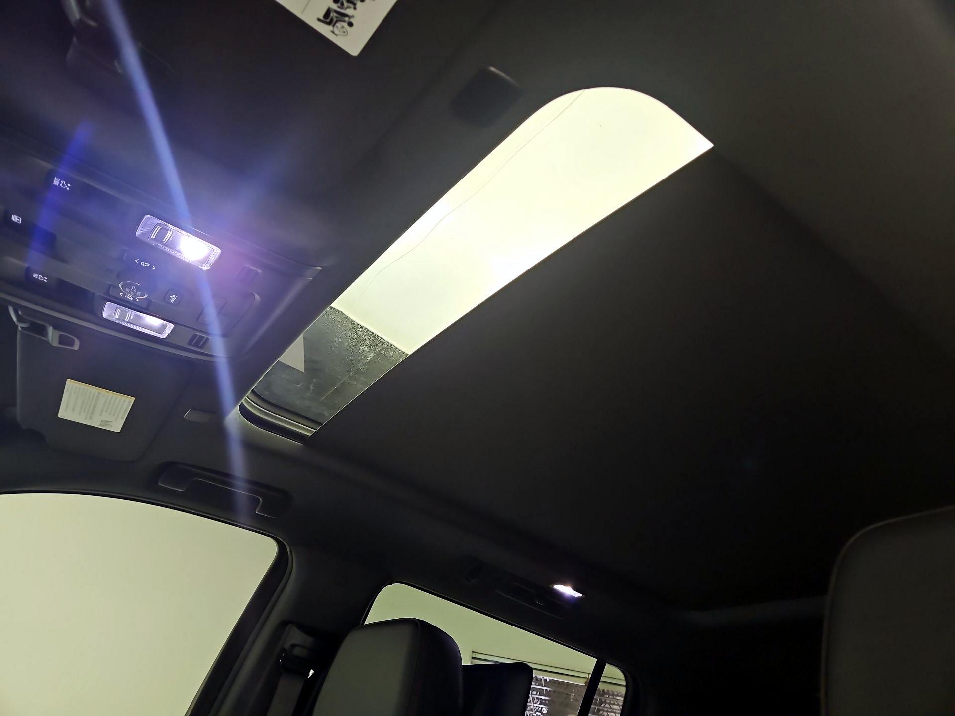 Thumbnail: 2024 Chevrolet Suburban - 20