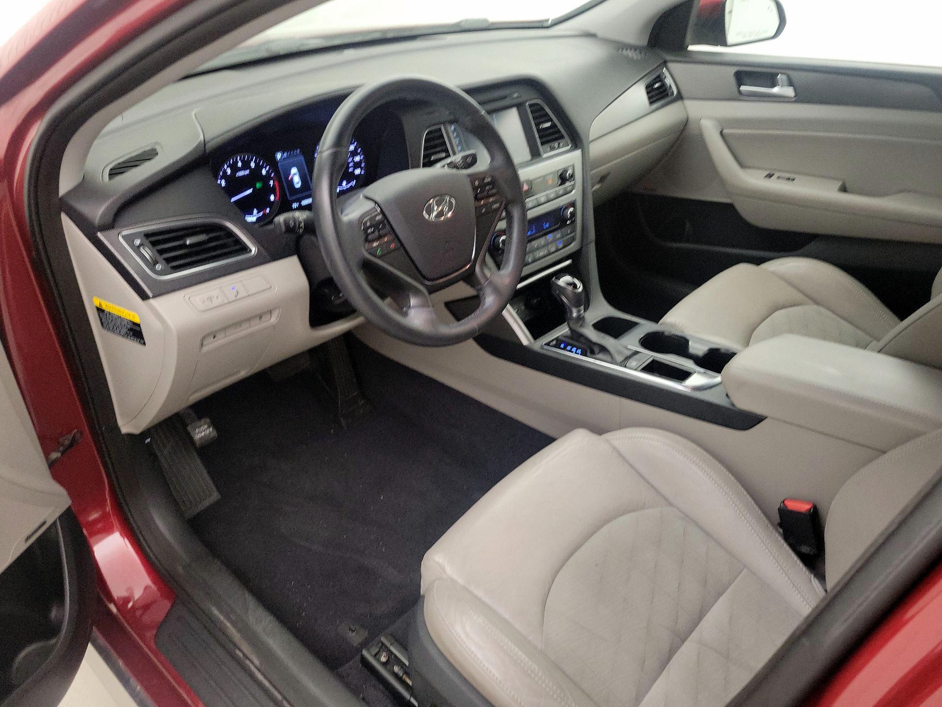 Thumbnail: 2015 Hyundai Sonata - 11