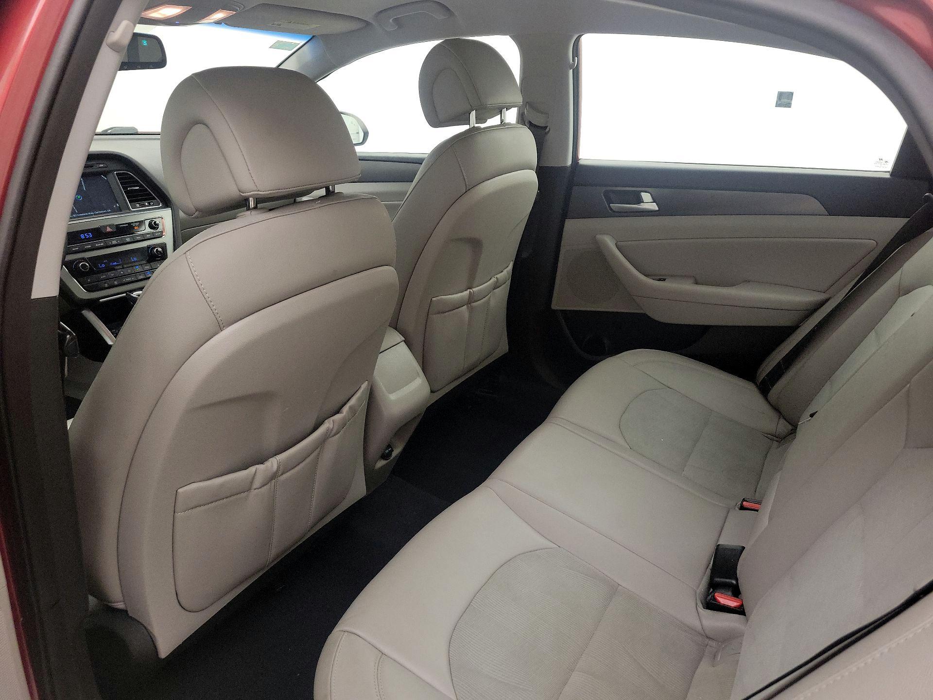 Thumbnail: 2015 Hyundai Sonata - 20