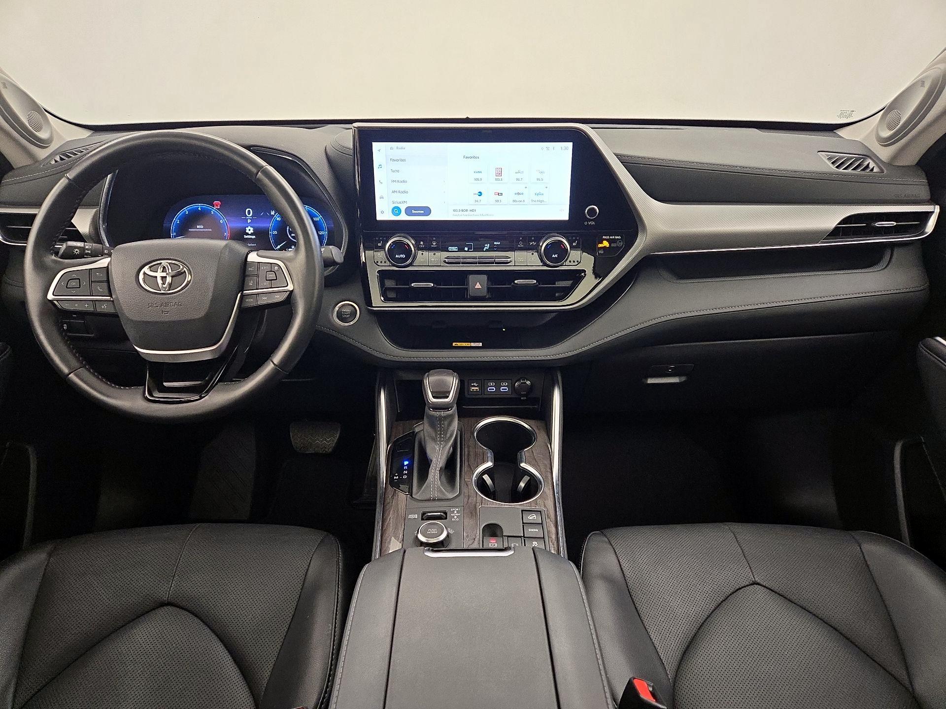 Thumbnail: 2024 Toyota Highlander - 9