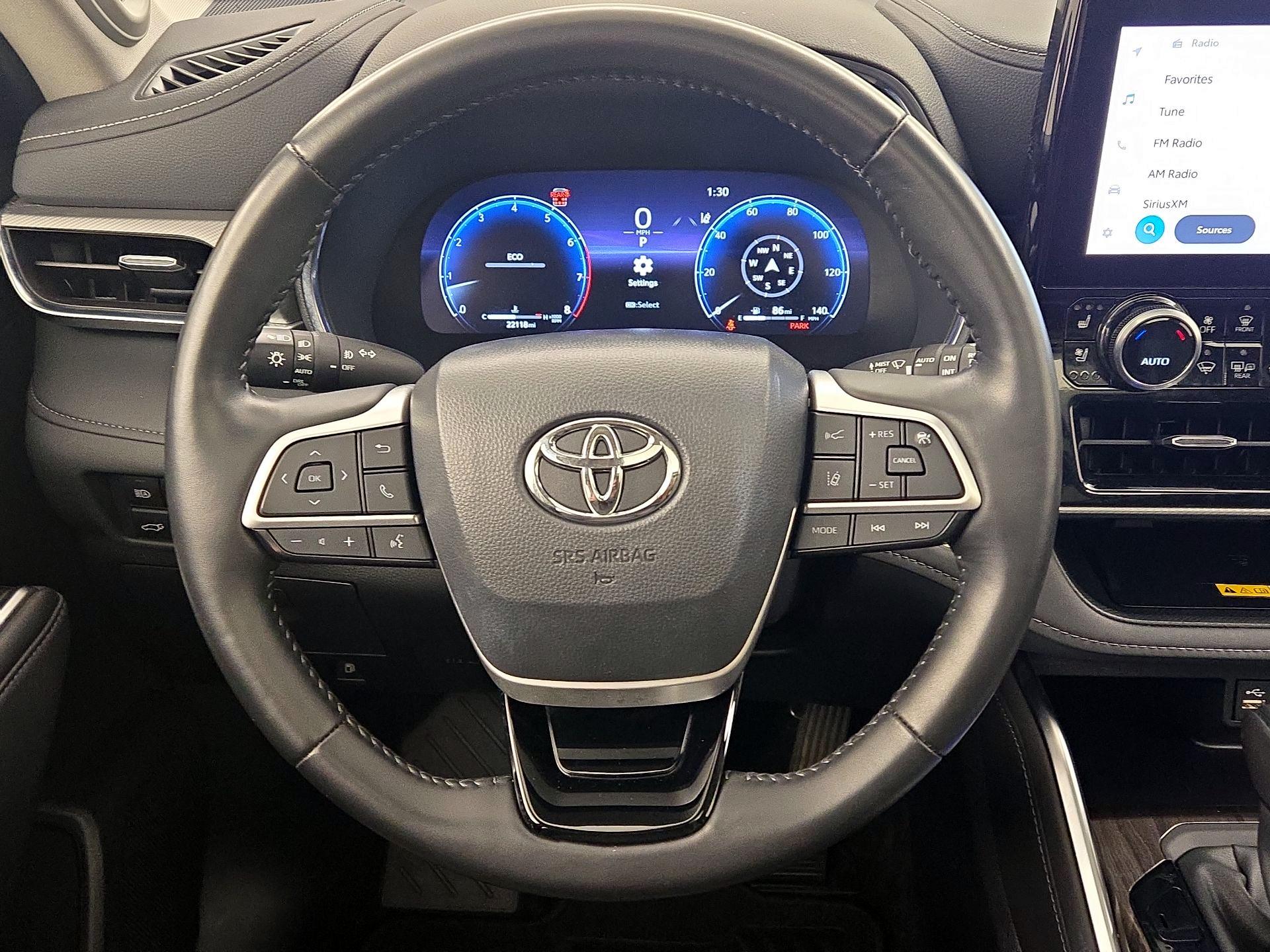 Thumbnail: 2024 Toyota Highlander - 10