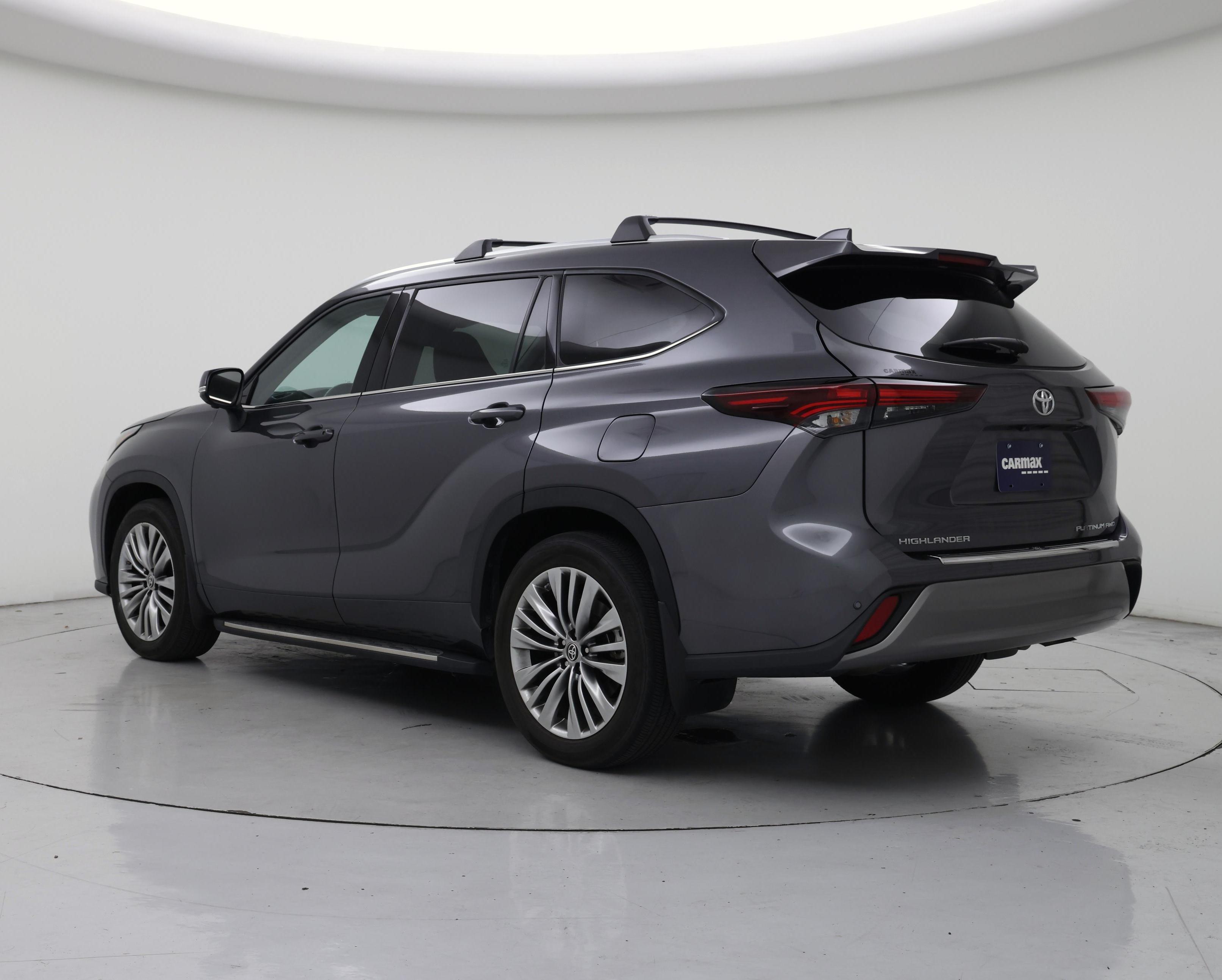 Thumbnail: 2024 Toyota Highlander - 2