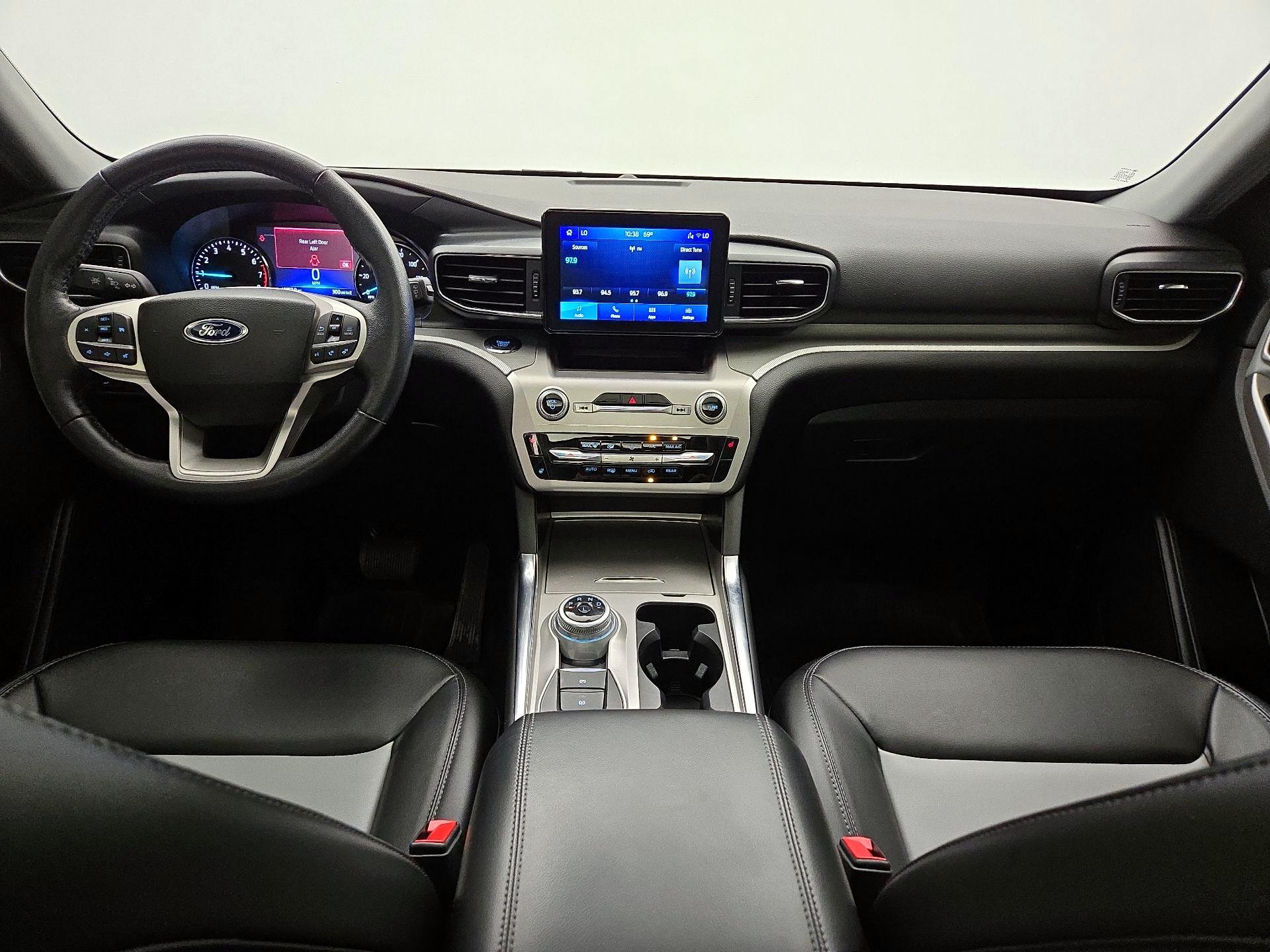 Thumbnail: 2022 Ford Explorer - 9