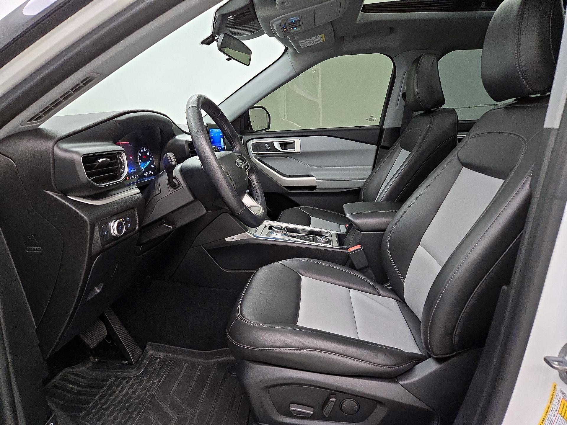 Thumbnail: 2022 Ford Explorer - 11