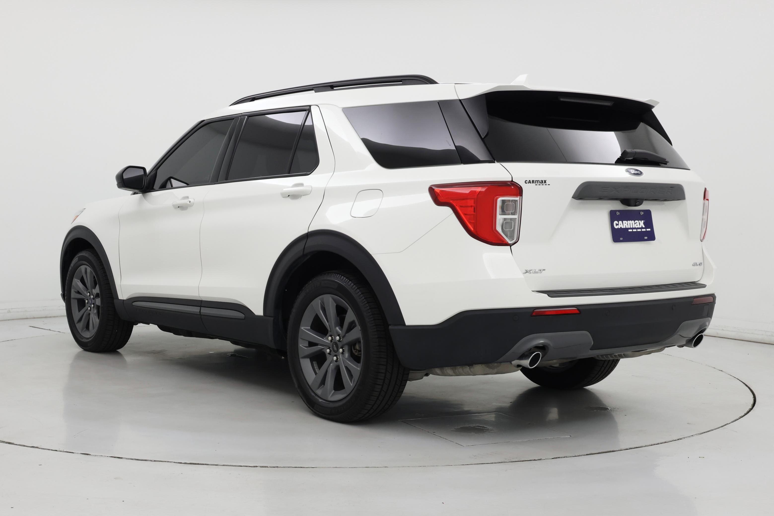 Thumbnail: 2022 Ford Explorer - 2