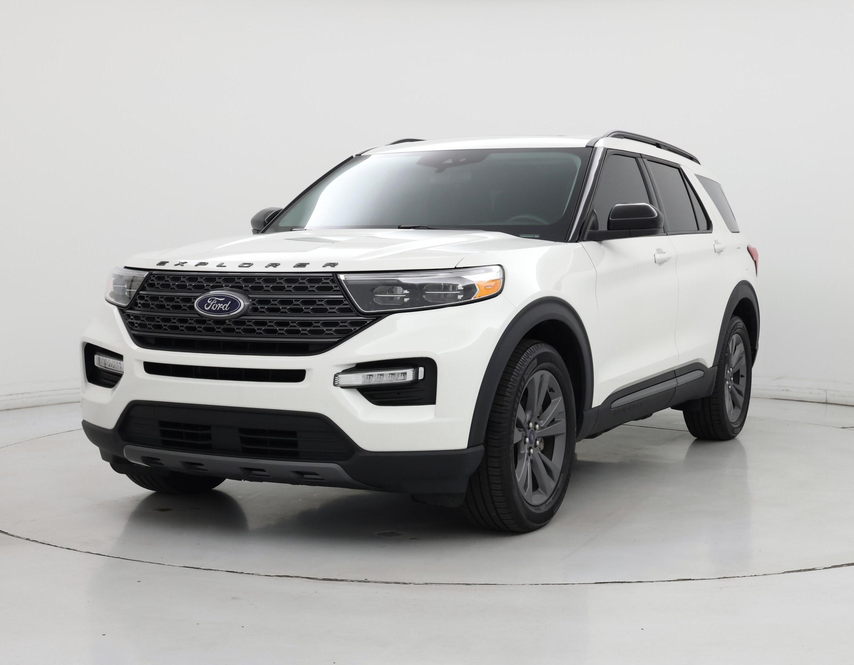 Thumbnail: 2022 Ford Explorer - 4