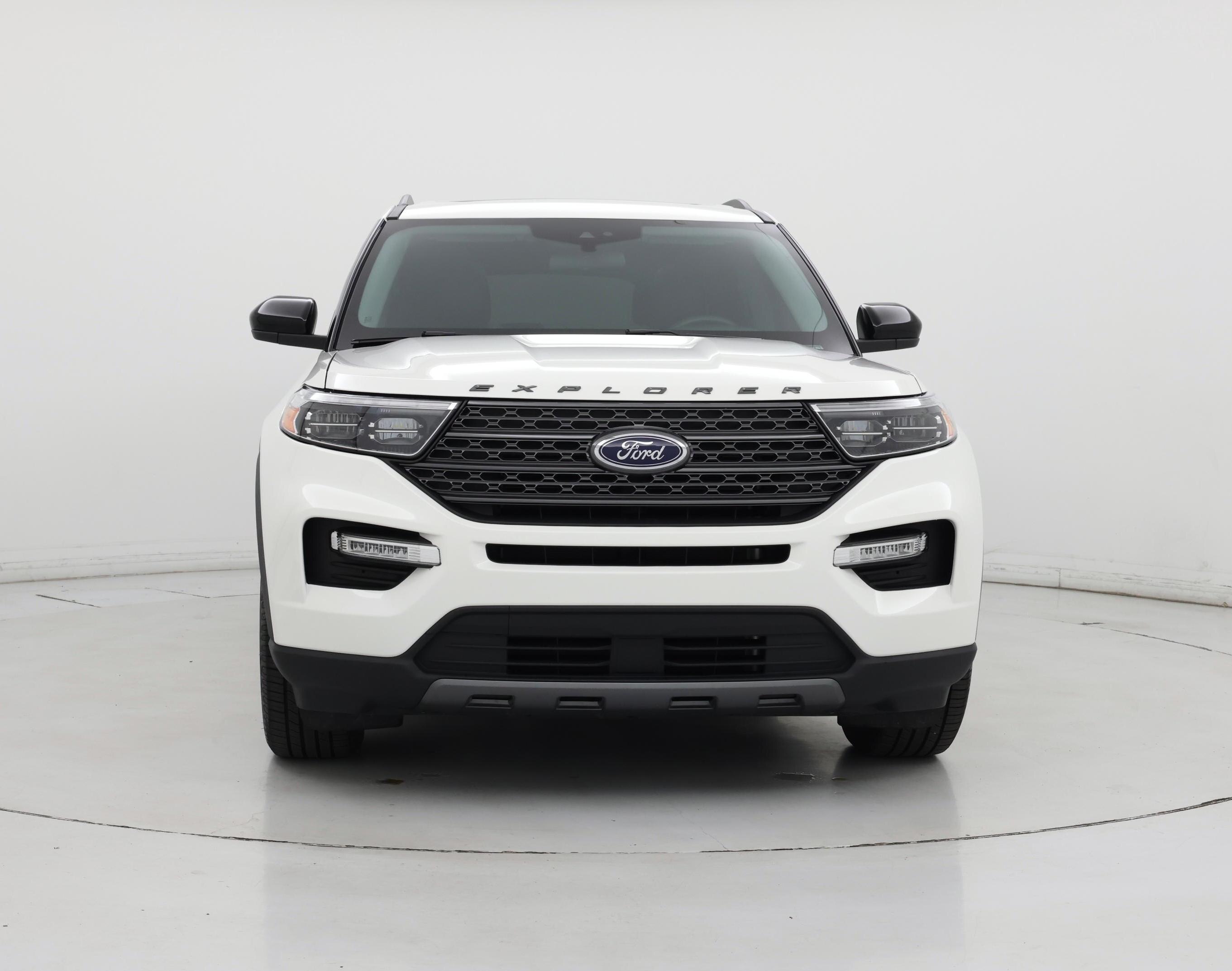 Thumbnail: 2022 Ford Explorer - 5