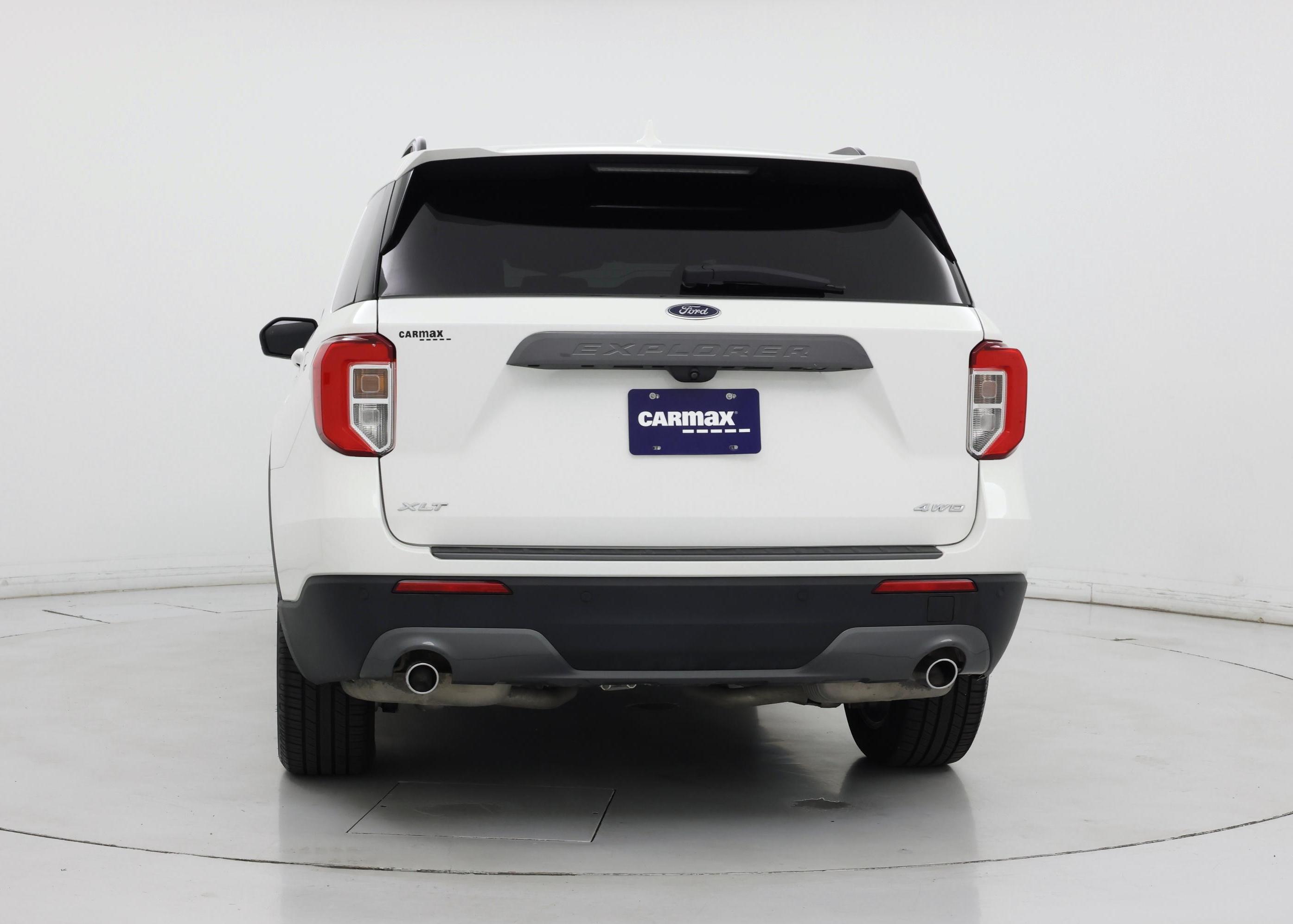 Thumbnail: 2022 Ford Explorer - 6