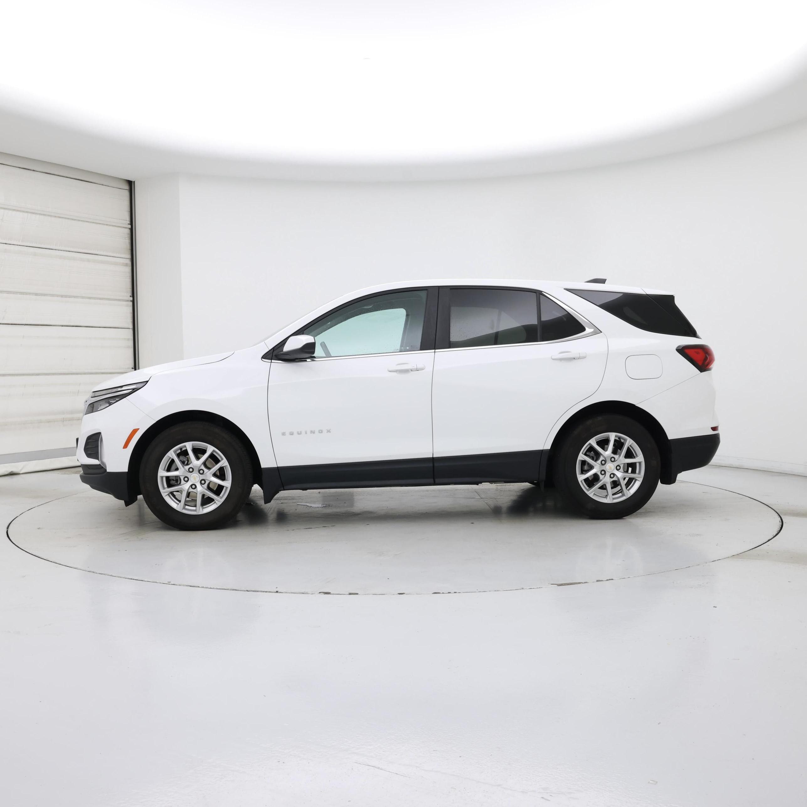 Thumbnail: 2024 Chevrolet Equinox - 3