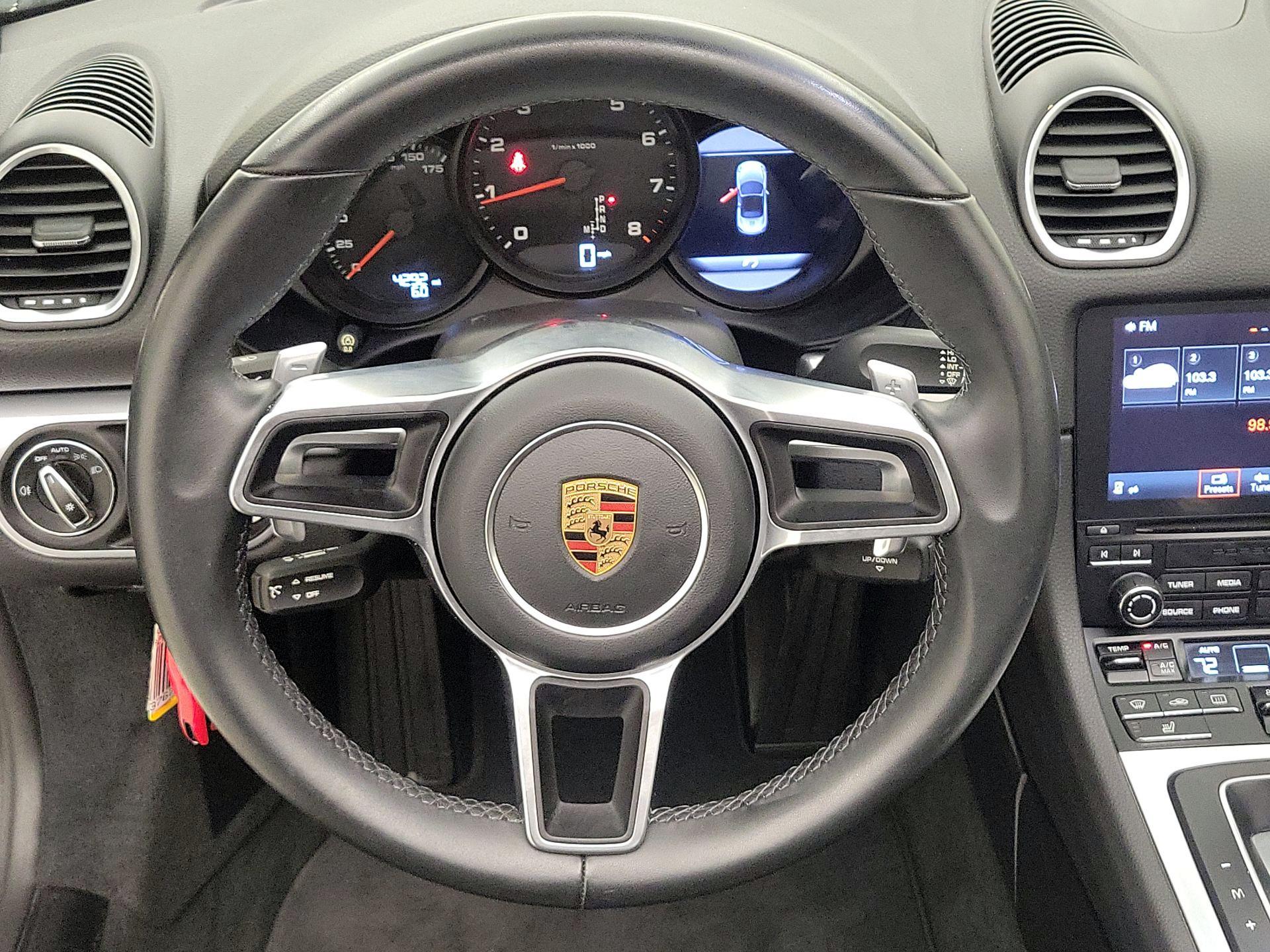 Thumbnail: 2018 Porsche 718 Boxster - 10