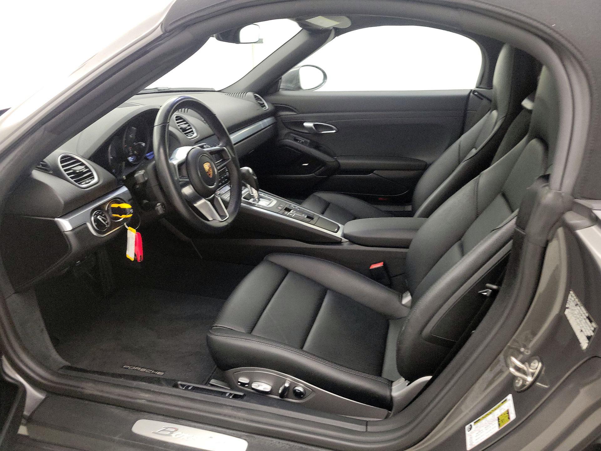 Thumbnail: 2018 Porsche 718 Boxster - 11