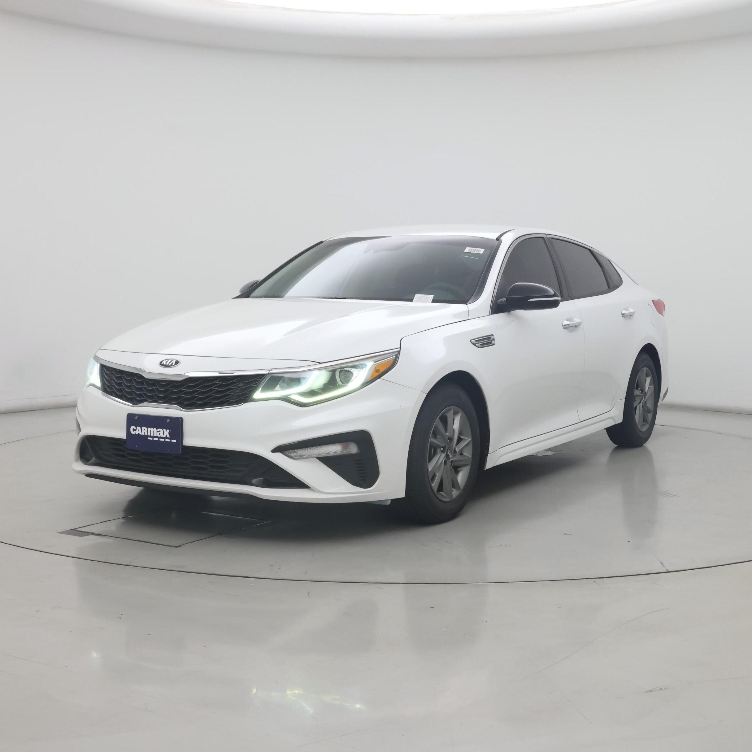 Thumbnail: 2019 Kia Optima - 4