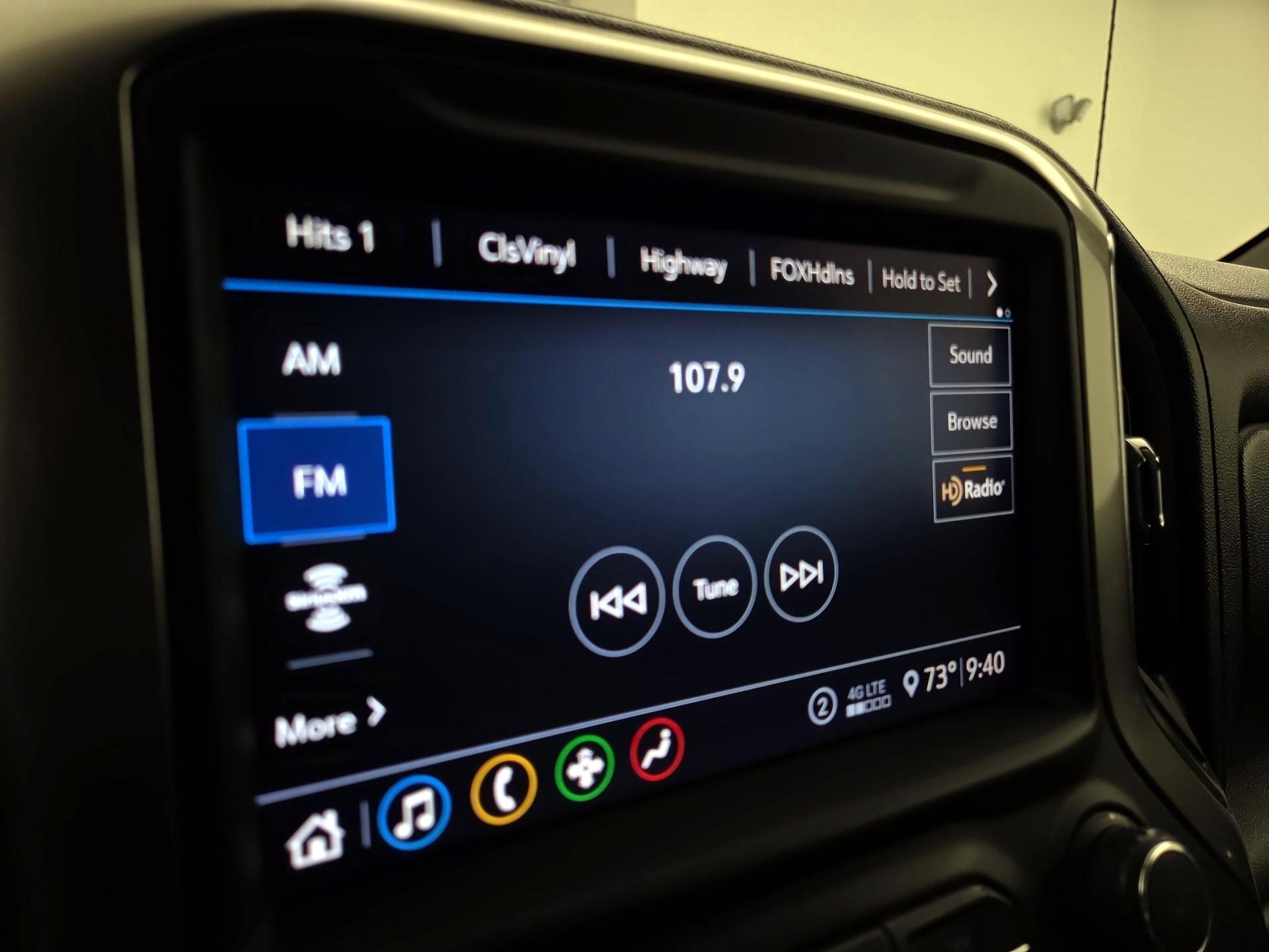 Thumbnail: 2020 Chevrolet Silverado 1500 - 15