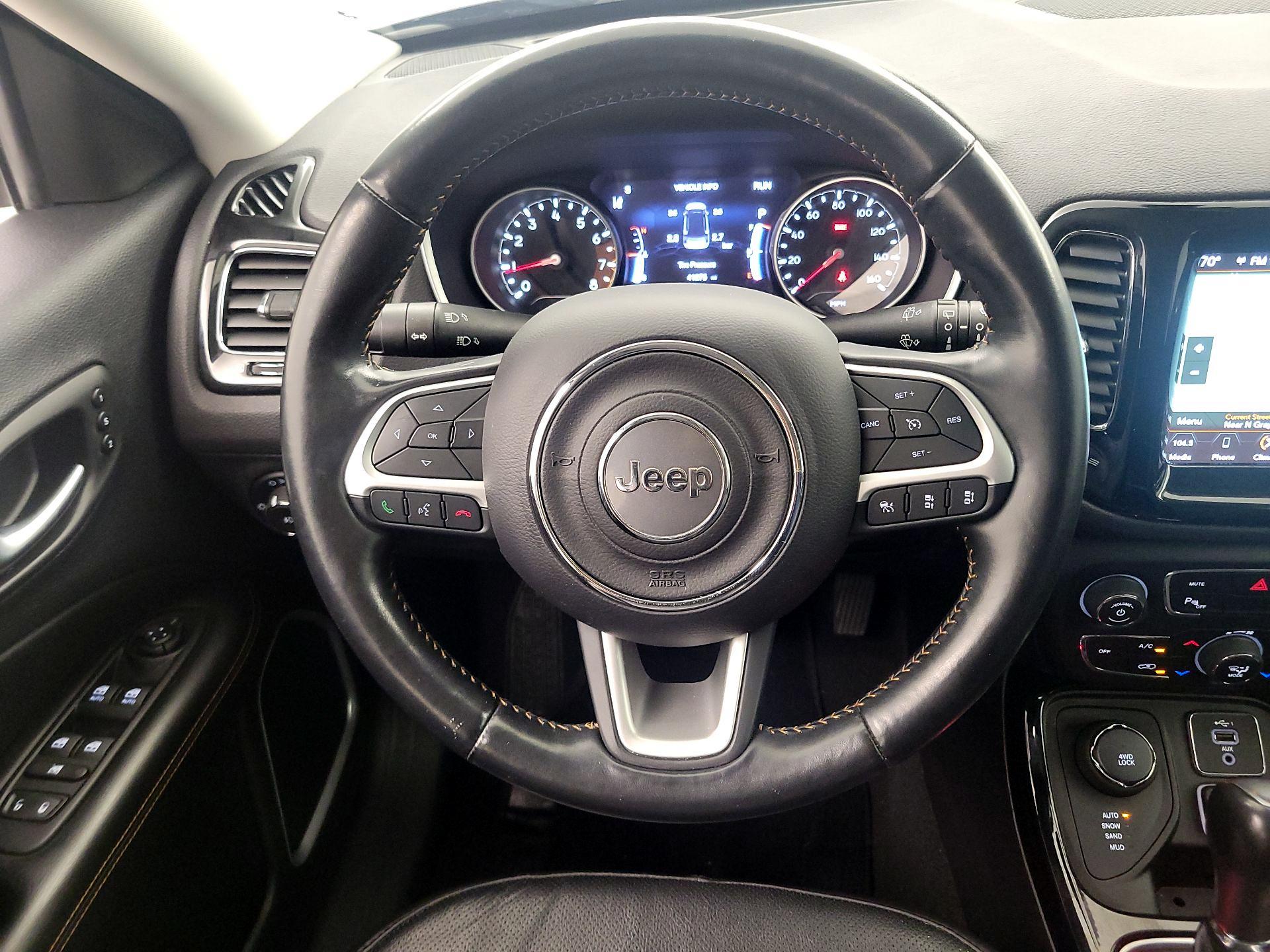 Thumbnail: 2021 Jeep Compass - 10