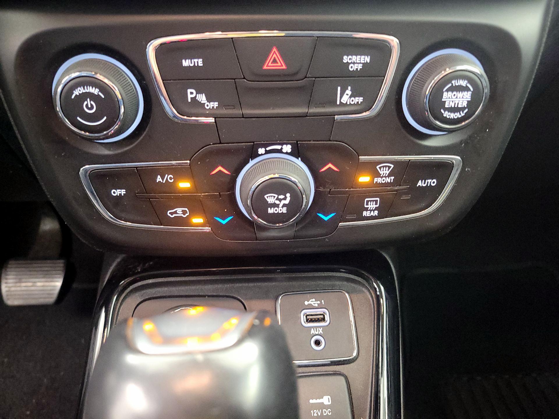 Thumbnail: 2021 Jeep Compass - 17