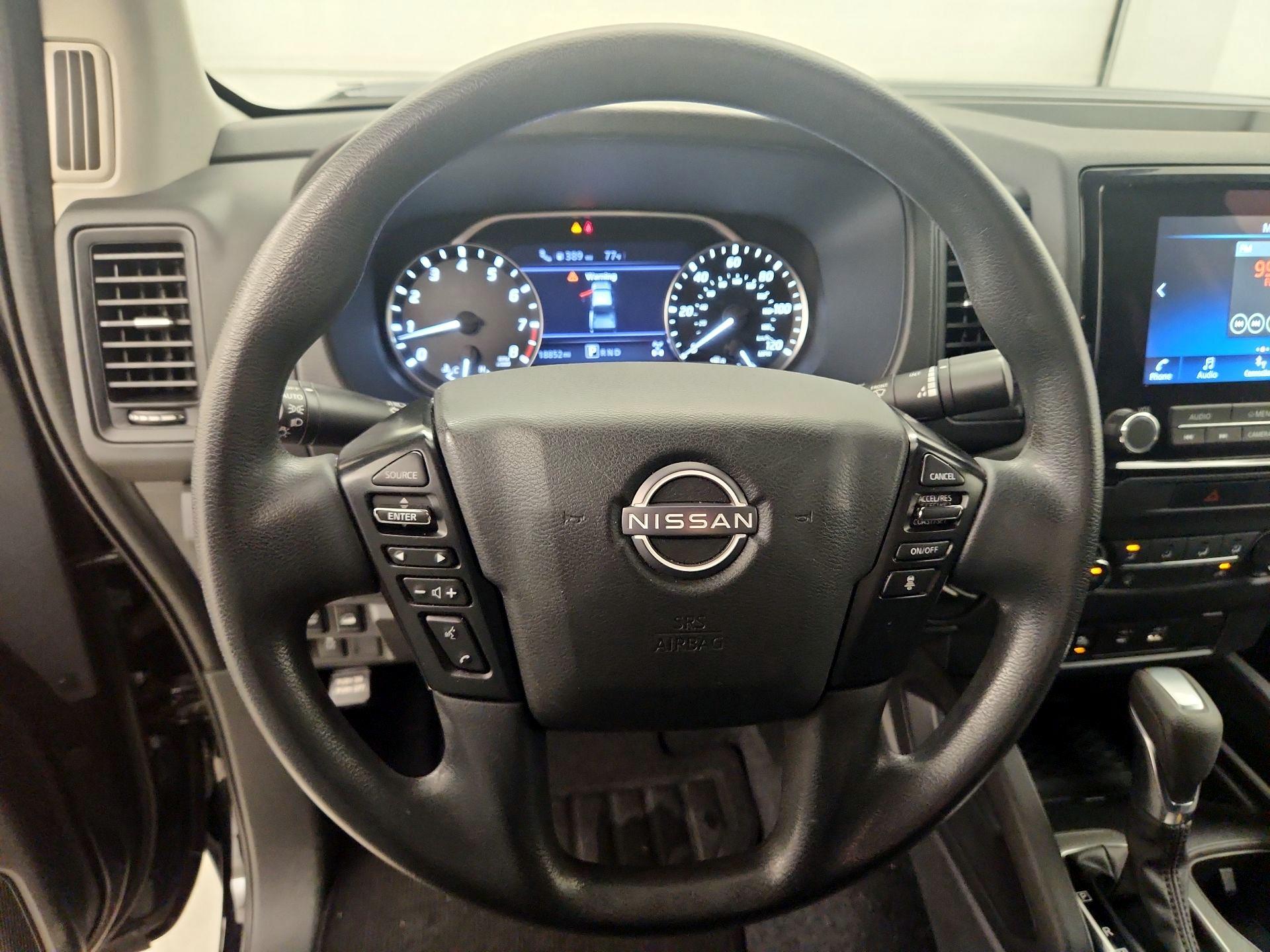 Thumbnail: 2023 Nissan Frontier - 10