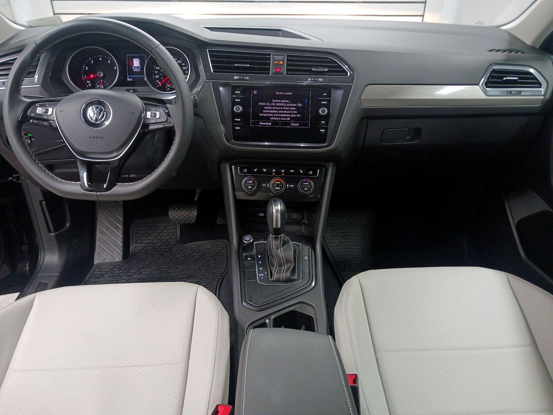 Thumbnail: 2021 Volkswagen Tiguan - 9