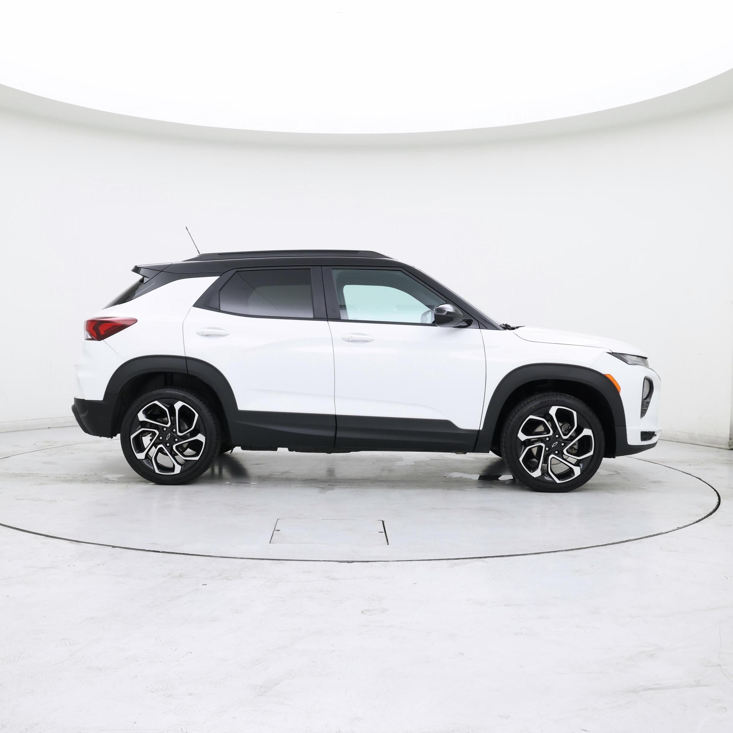 Thumbnail: 2023 Chevrolet TrailBlazer - 7