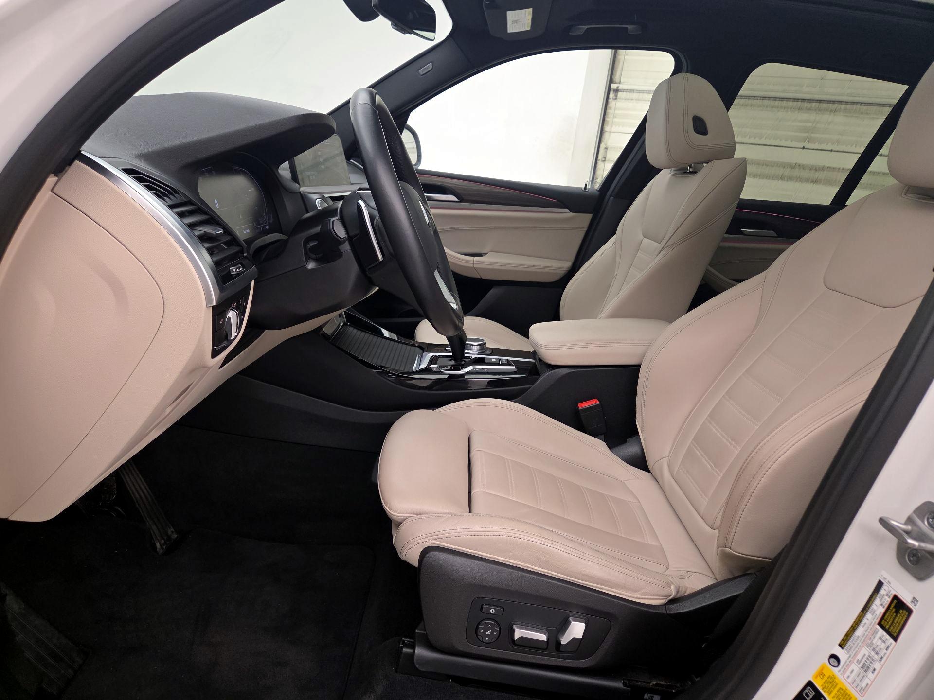 Thumbnail: 2021 BMW X3 - 11