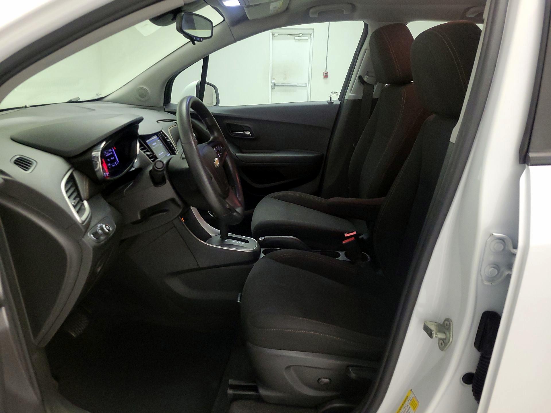 Thumbnail: 2019 Chevrolet Trax - 11