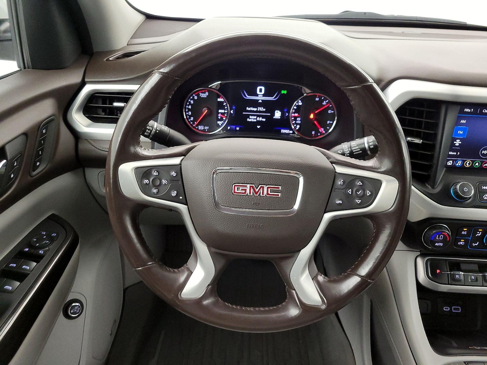 2022 GMC Acadia SLT - Photo 11
