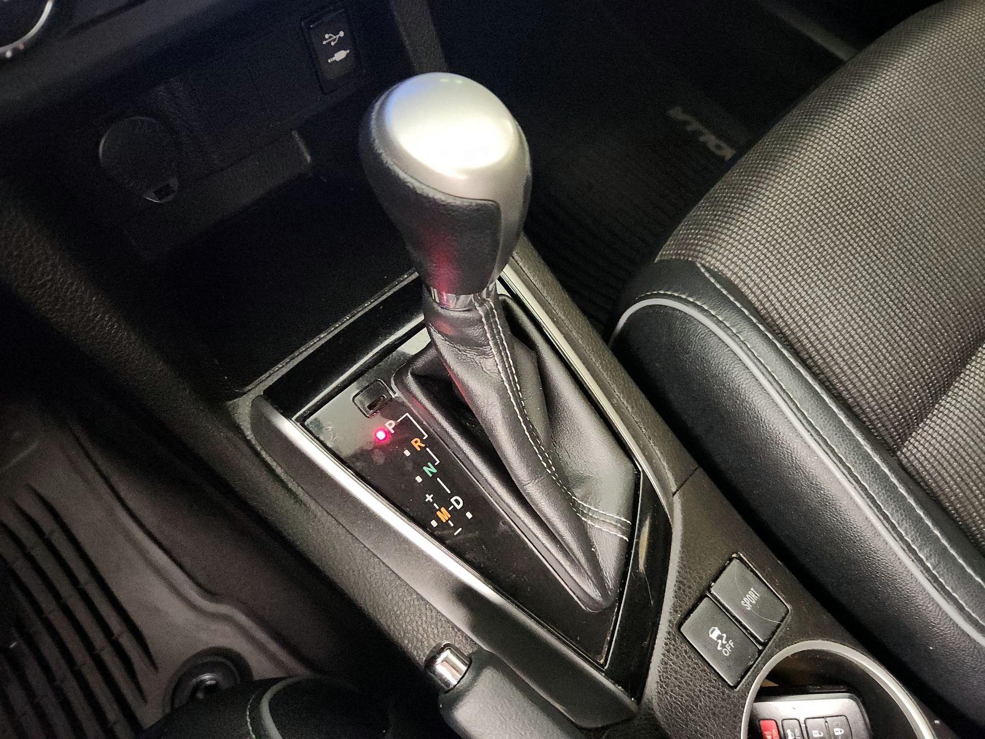 Thumbnail: 2016 Toyota Corolla - 17