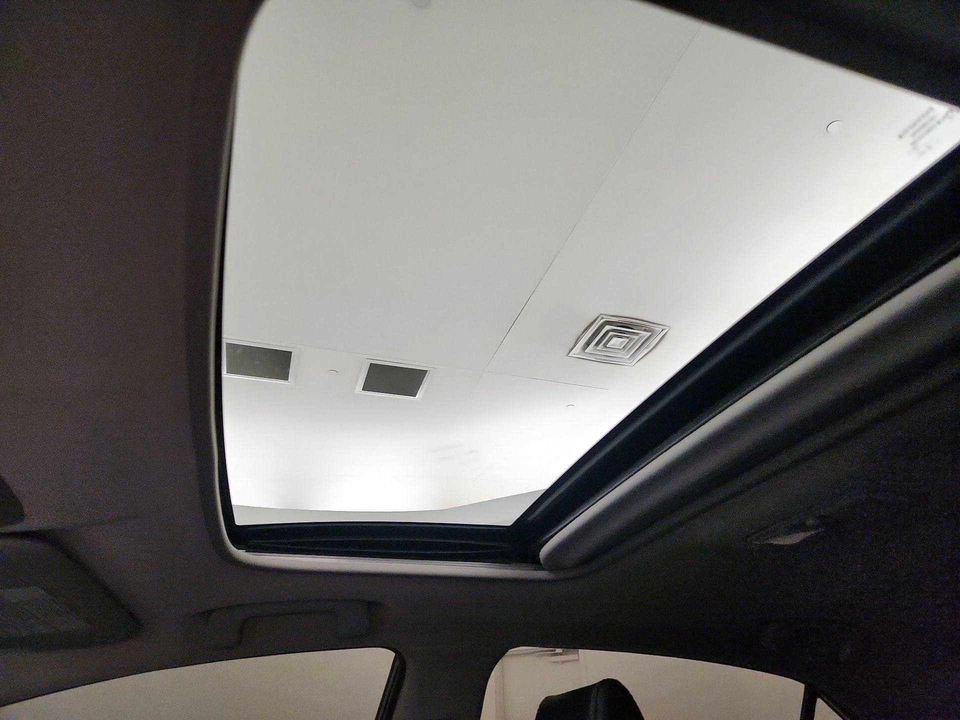 Thumbnail: 2016 Toyota Corolla - 19