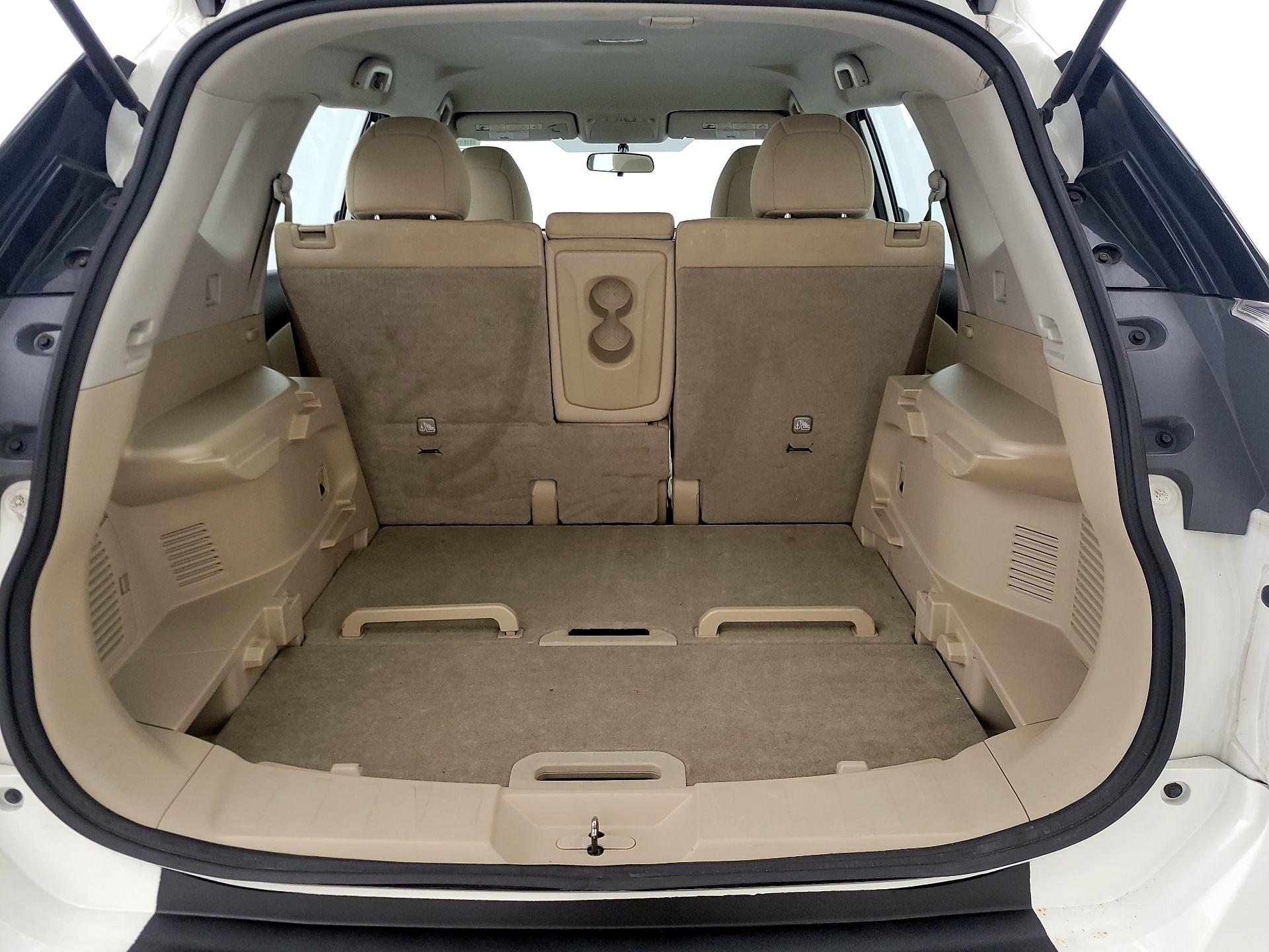 Thumbnail: 2014 Nissan Rogue - 20