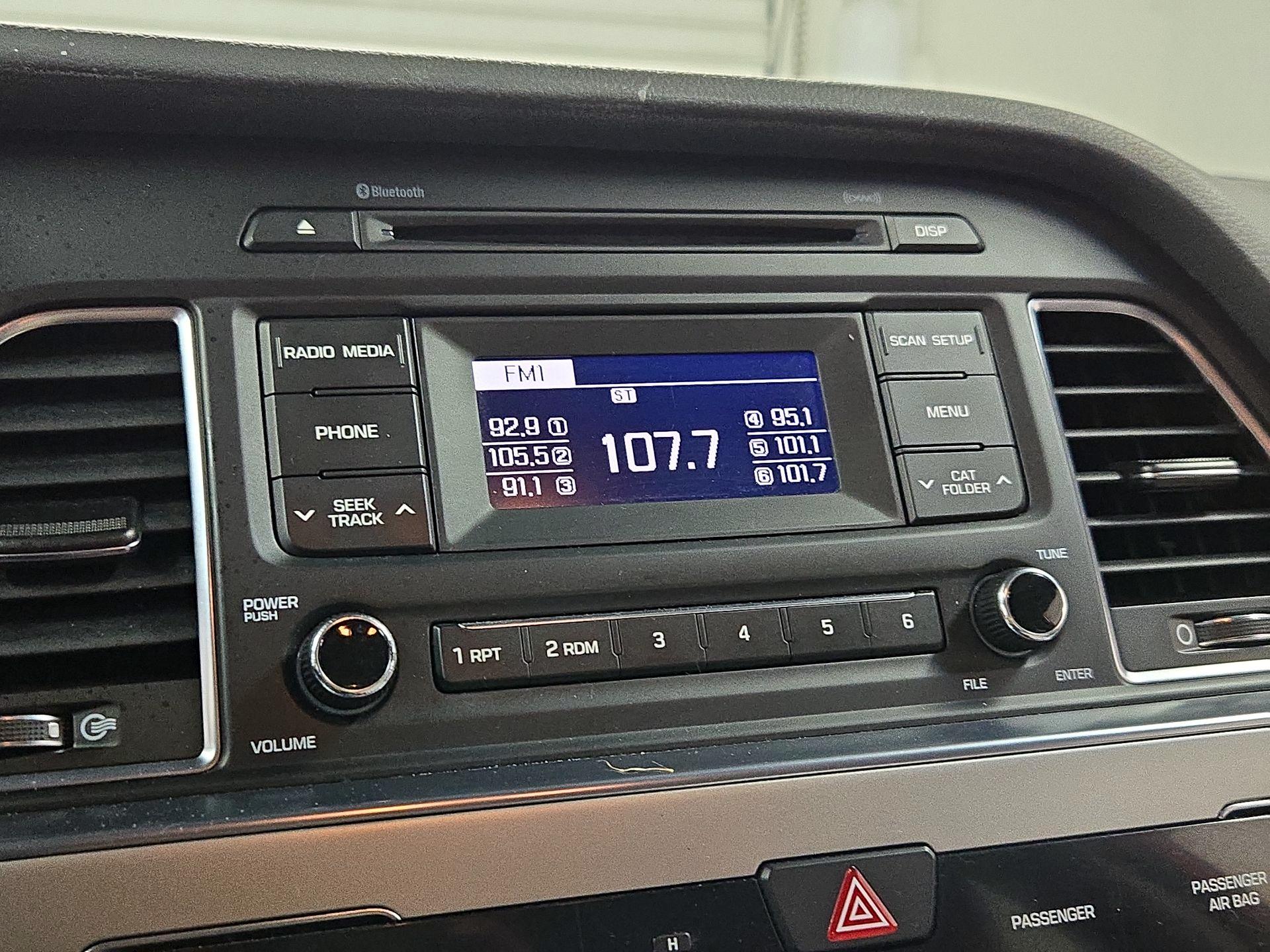 Thumbnail: 2016 Hyundai Sonata - 14