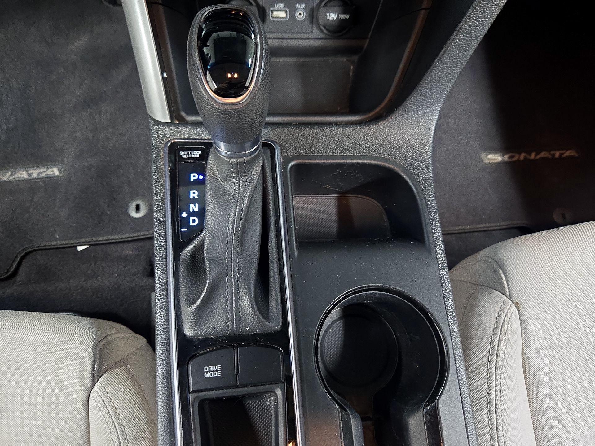 Thumbnail: 2016 Hyundai Sonata - 16