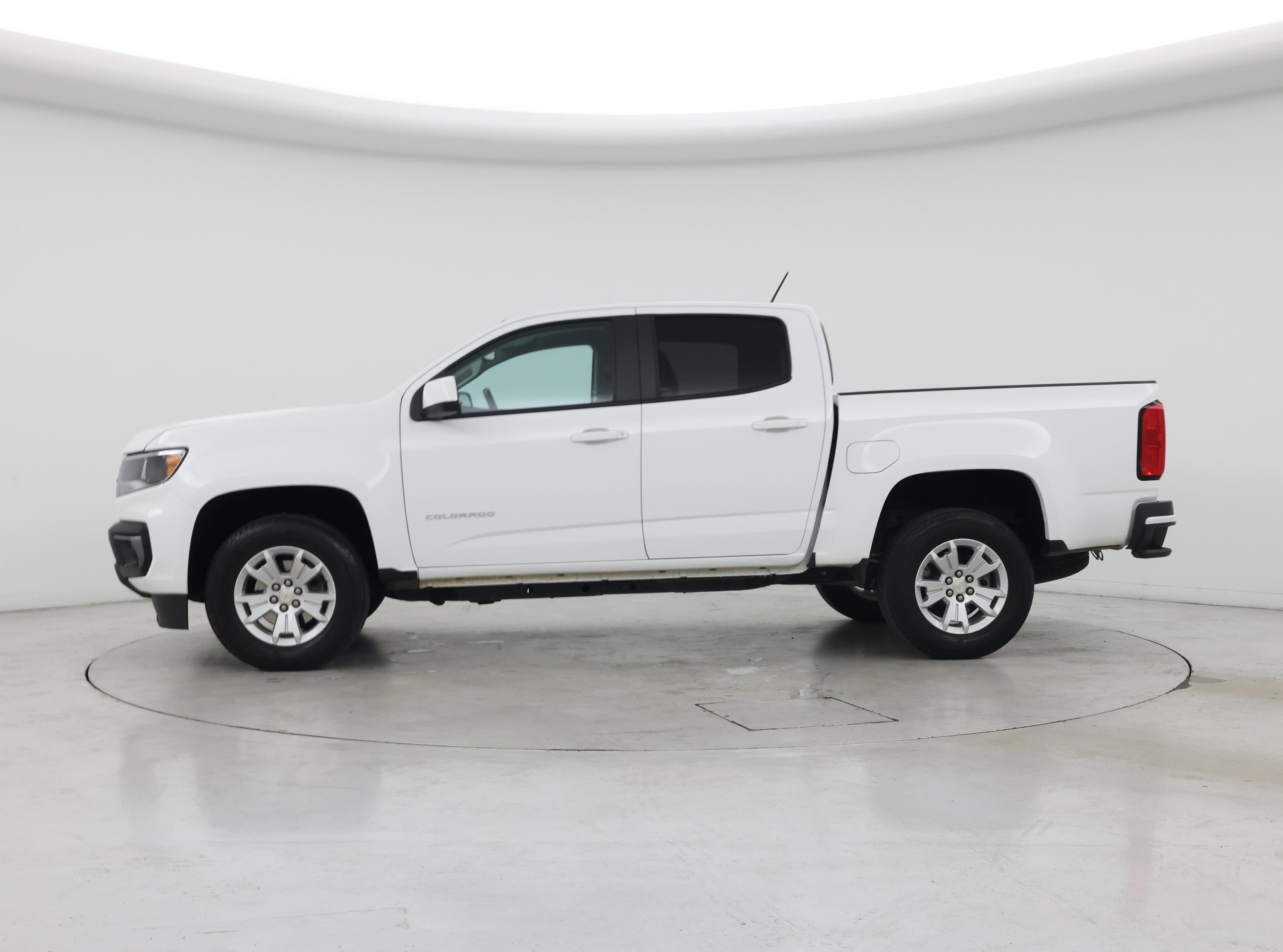 Thumbnail: 2022 Chevrolet Colorado - 3