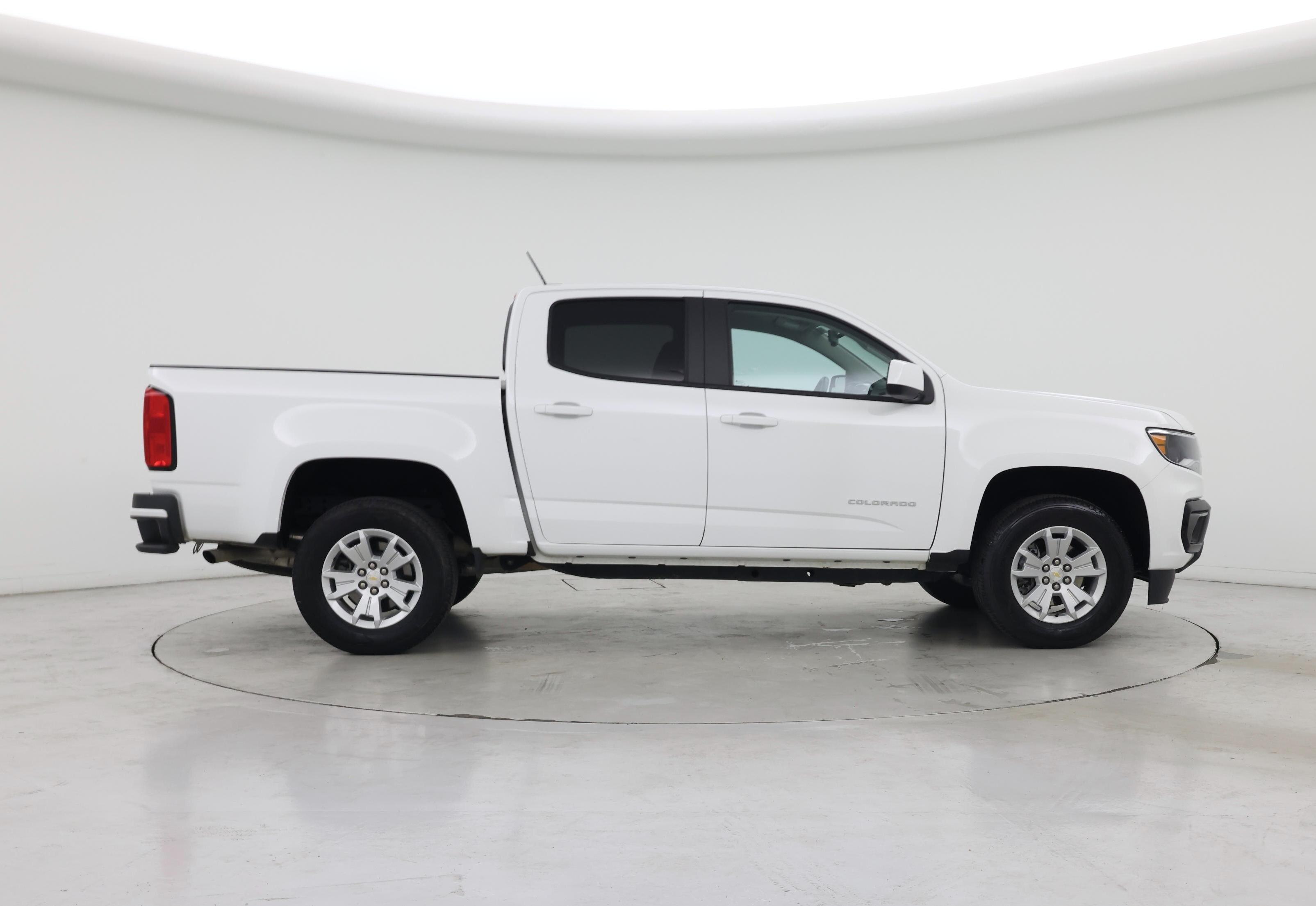 Thumbnail: 2022 Chevrolet Colorado - 7