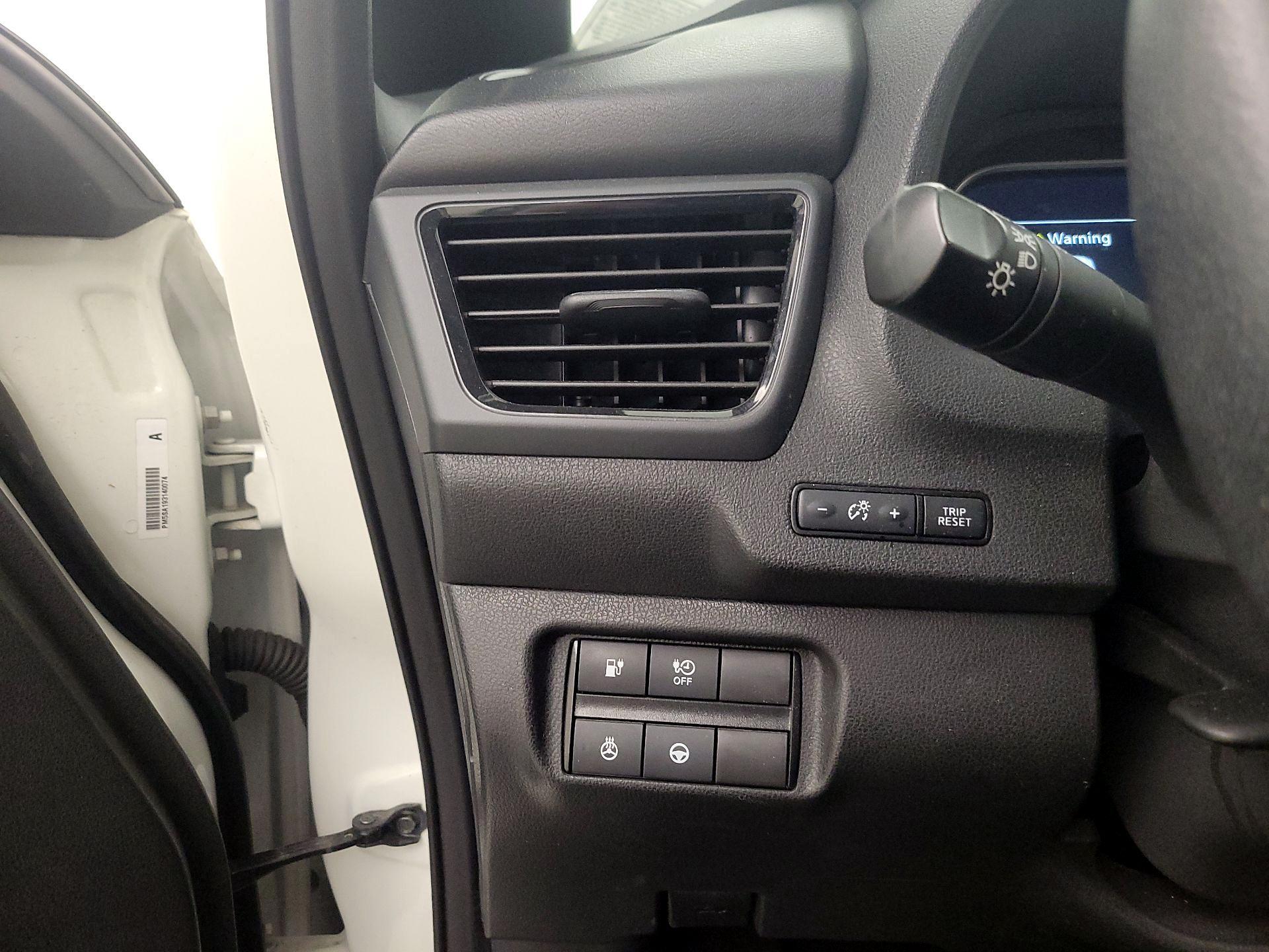 Thumbnail: 2019 Nissan Leaf - 13
