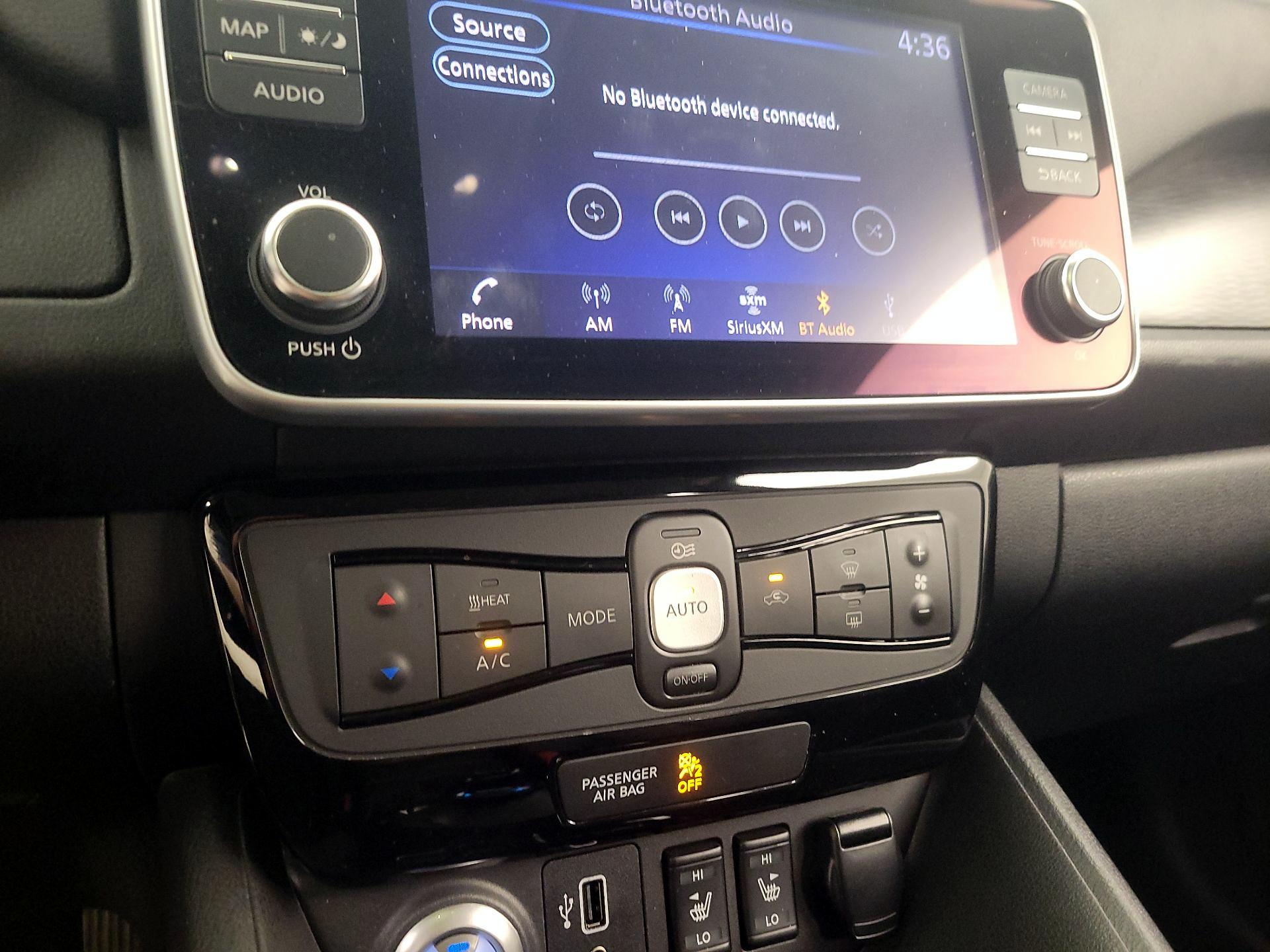 Thumbnail: 2019 Nissan Leaf - 16