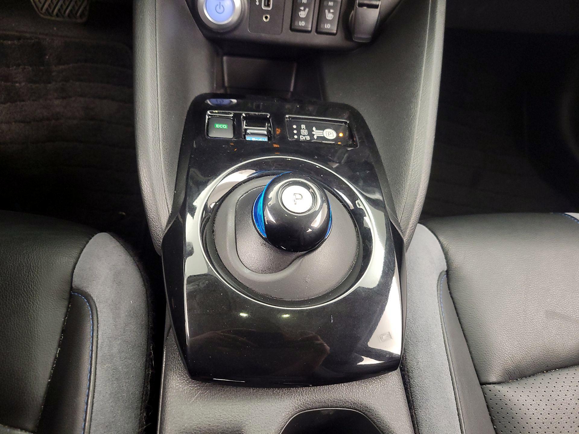 Thumbnail: 2019 Nissan Leaf - 17