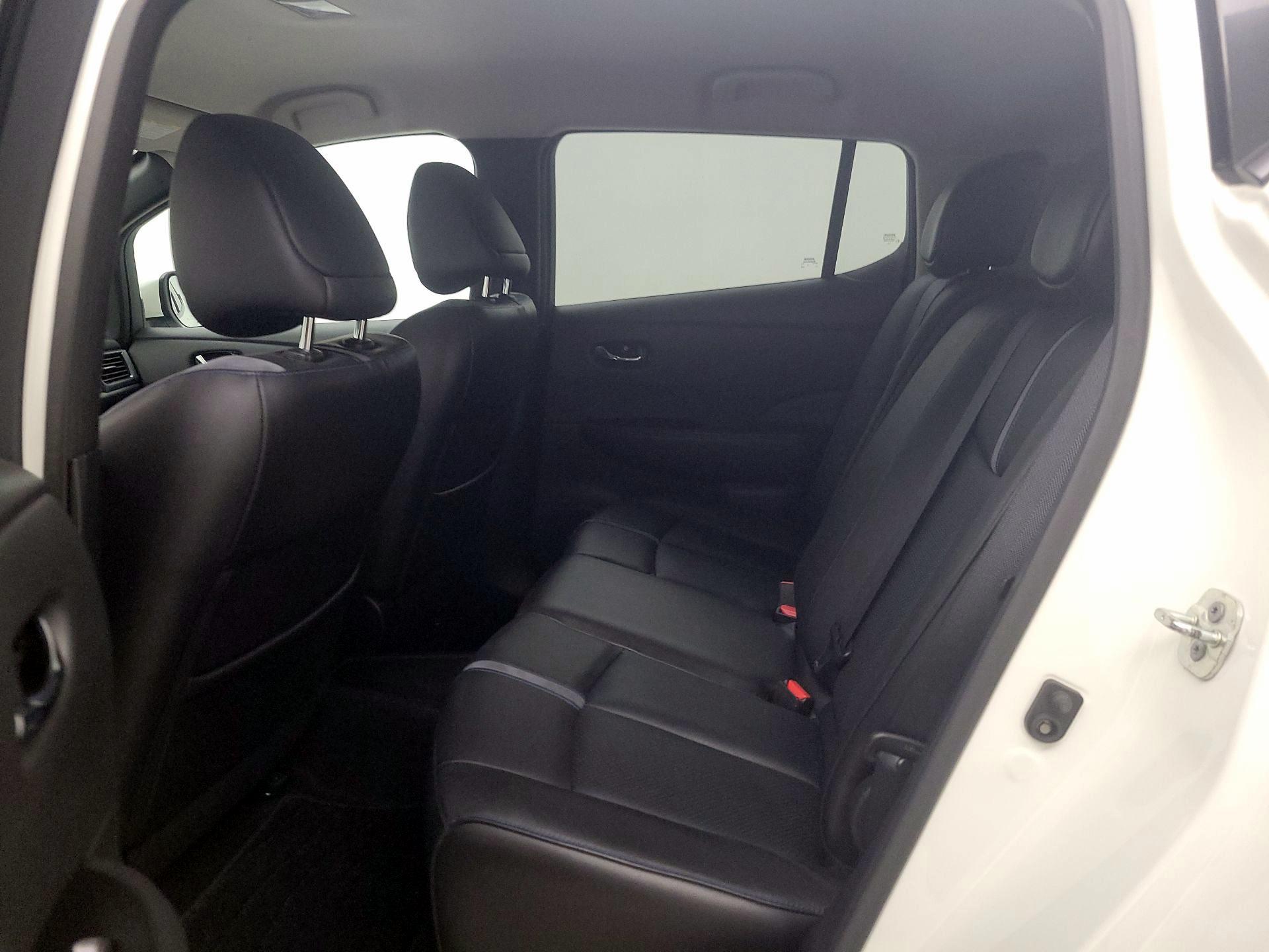 Thumbnail: 2019 Nissan Leaf - 19