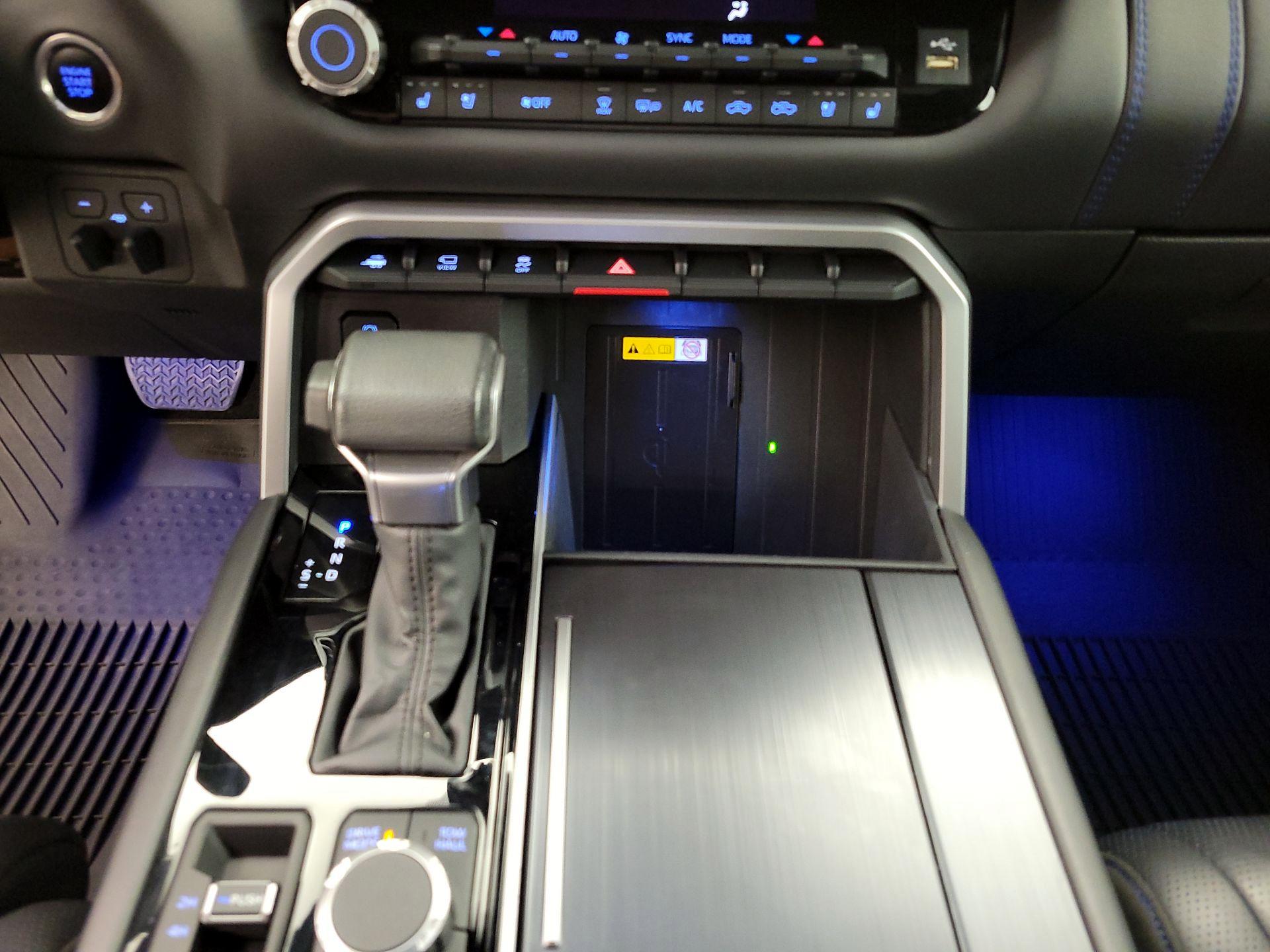 Thumbnail: 2024 Toyota Tundra - 17
