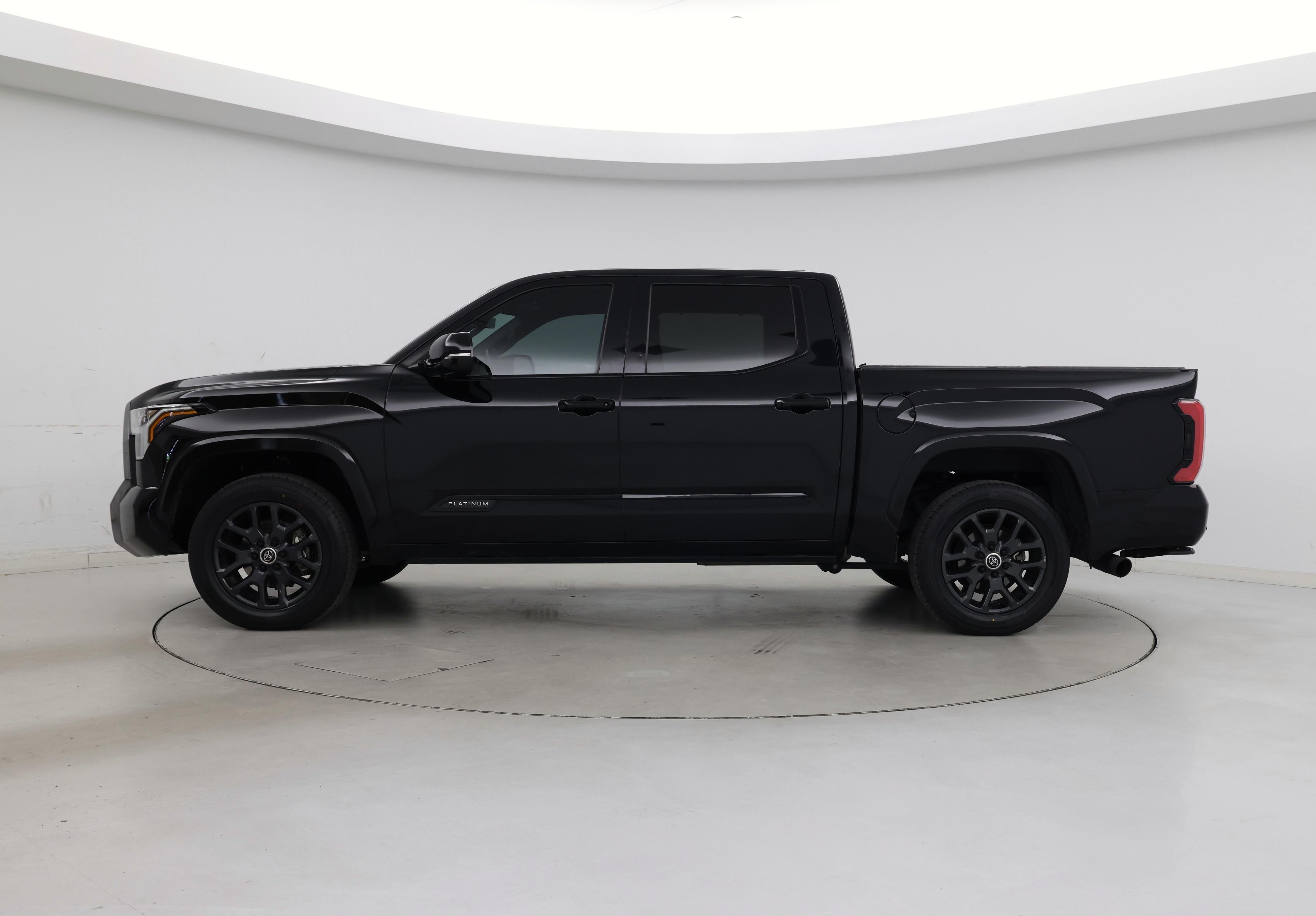 Thumbnail: 2024 Toyota Tundra - 3