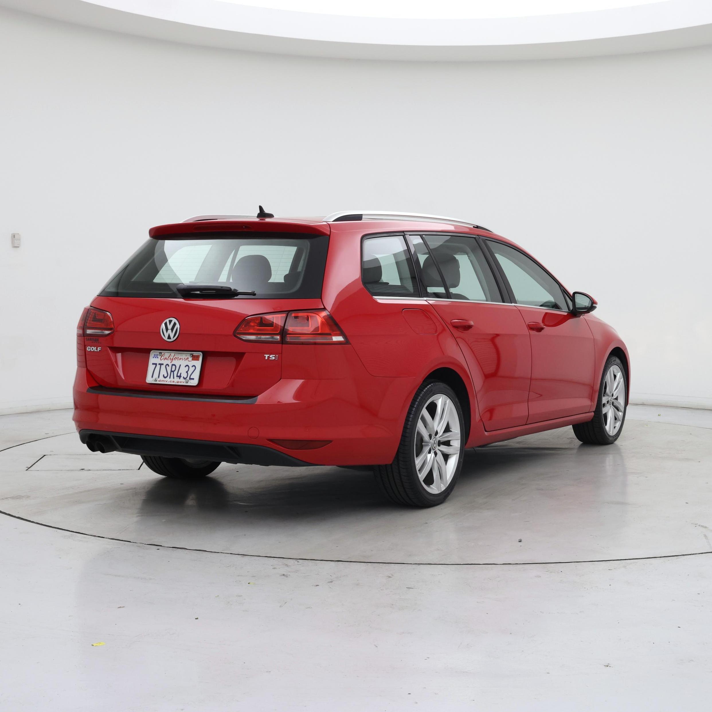 Thumbnail: 2015 Volkswagen Golf - 8