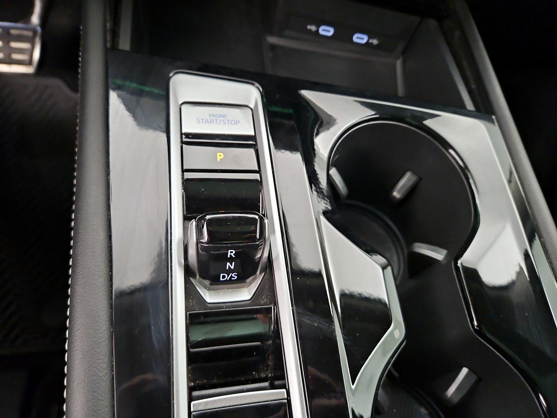 Thumbnail: 2024 Volkswagen Atlas - 18