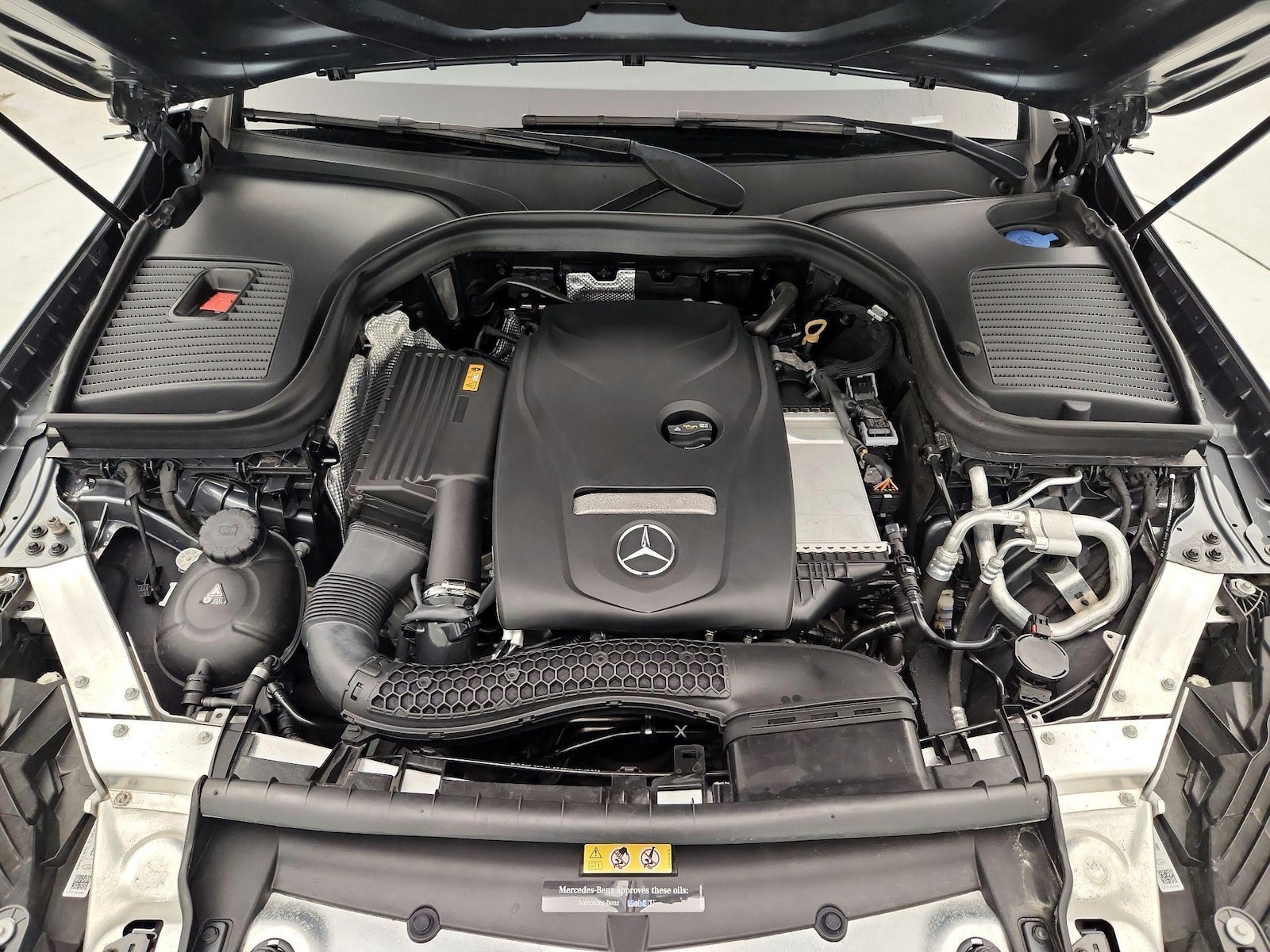 2018 Mercedes-Benz GLC GLC300 - Photo 24