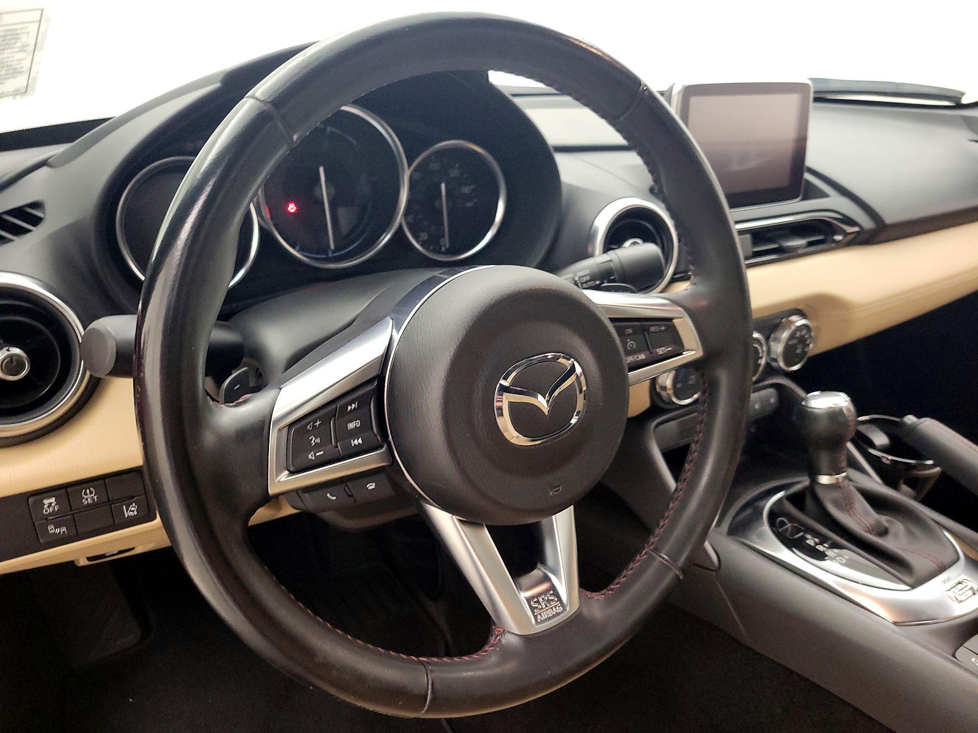 Thumbnail: 2016 Mazda MX-5 Miata - 10