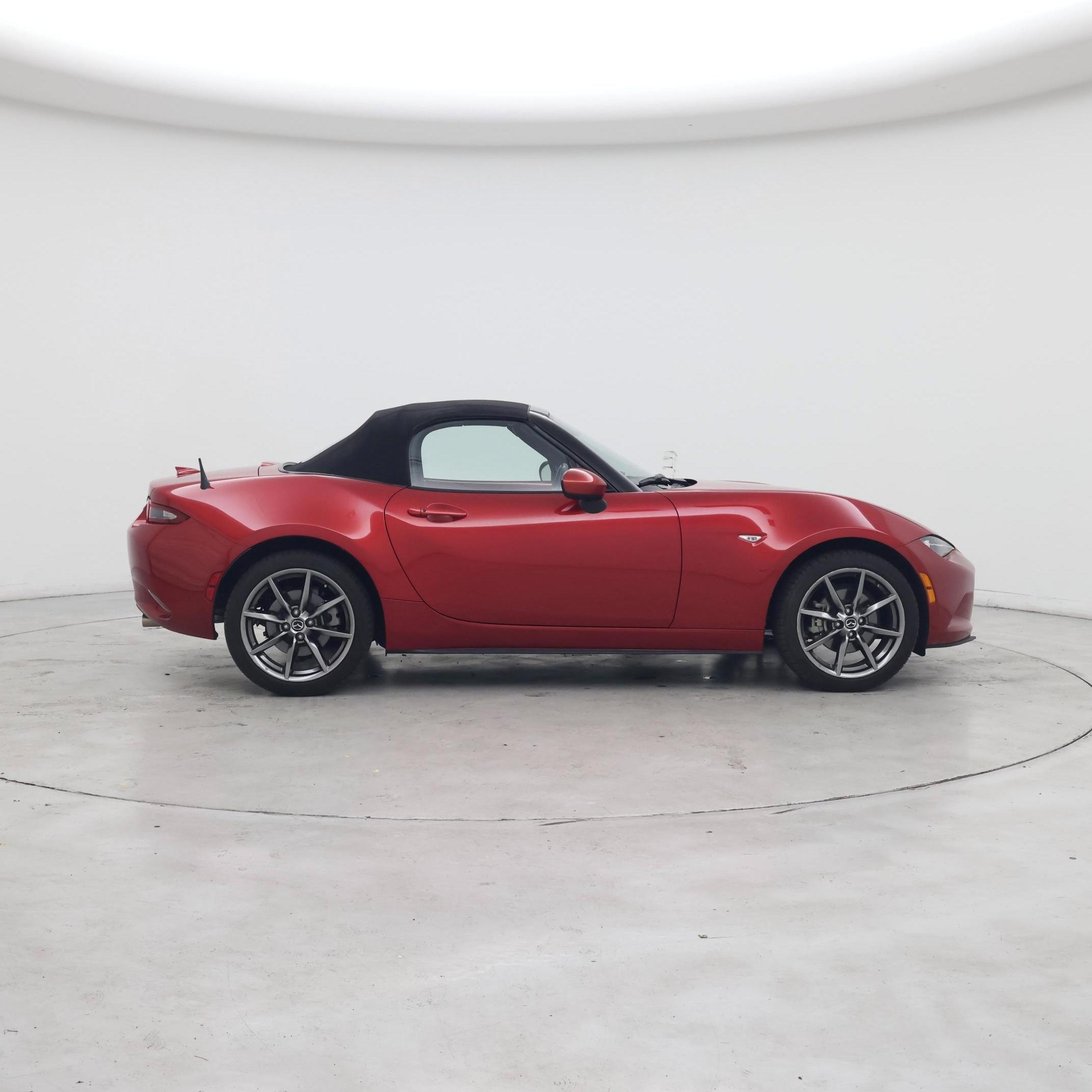 Thumbnail: 2016 Mazda MX-5 Miata - 7