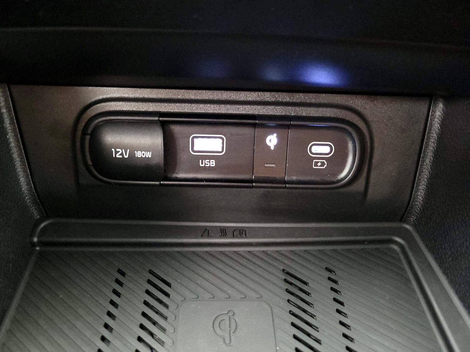 2025 Kia Sportage SX - Photo 19