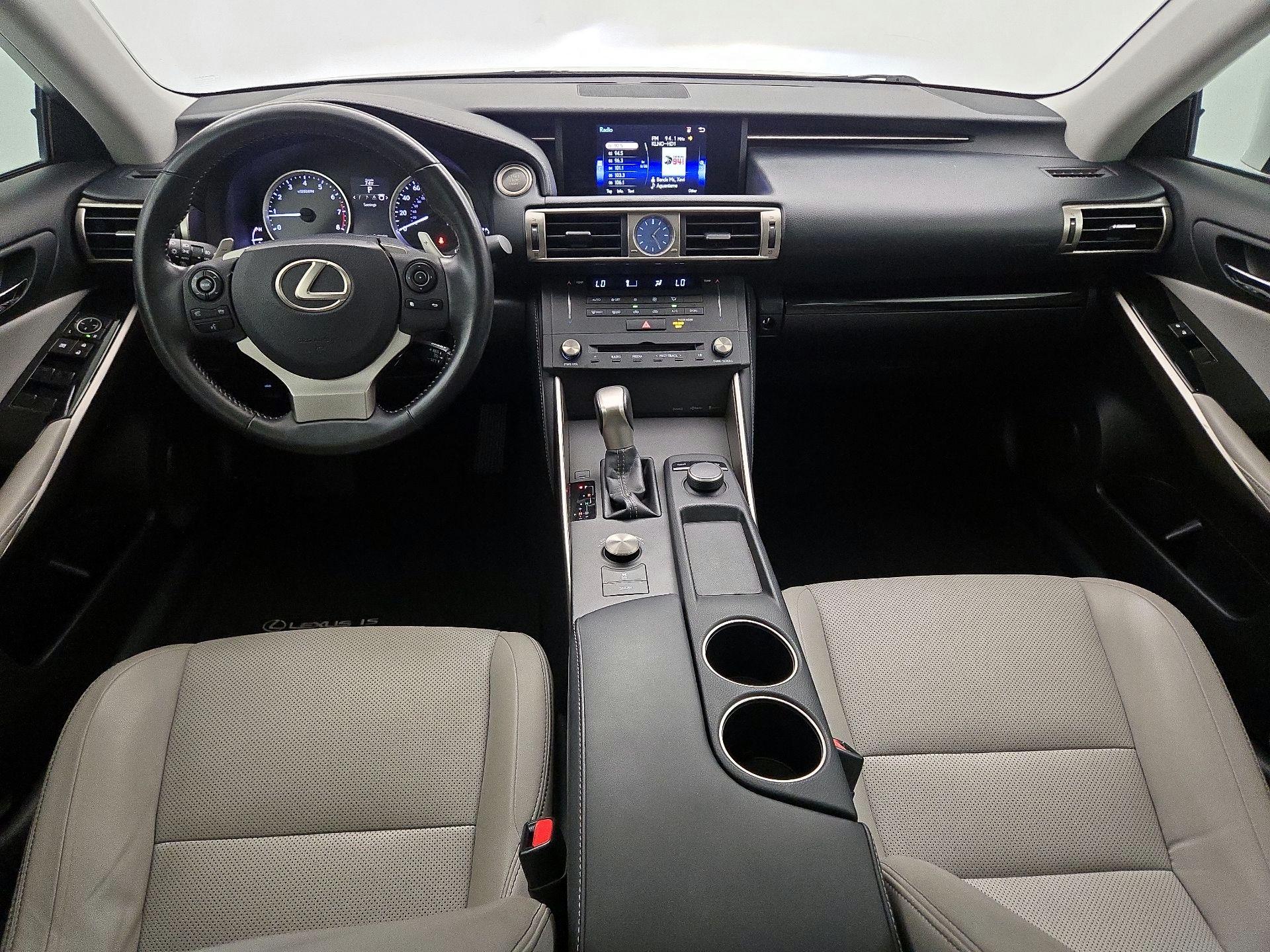 Thumbnail: 2015 Lexus IS - 9