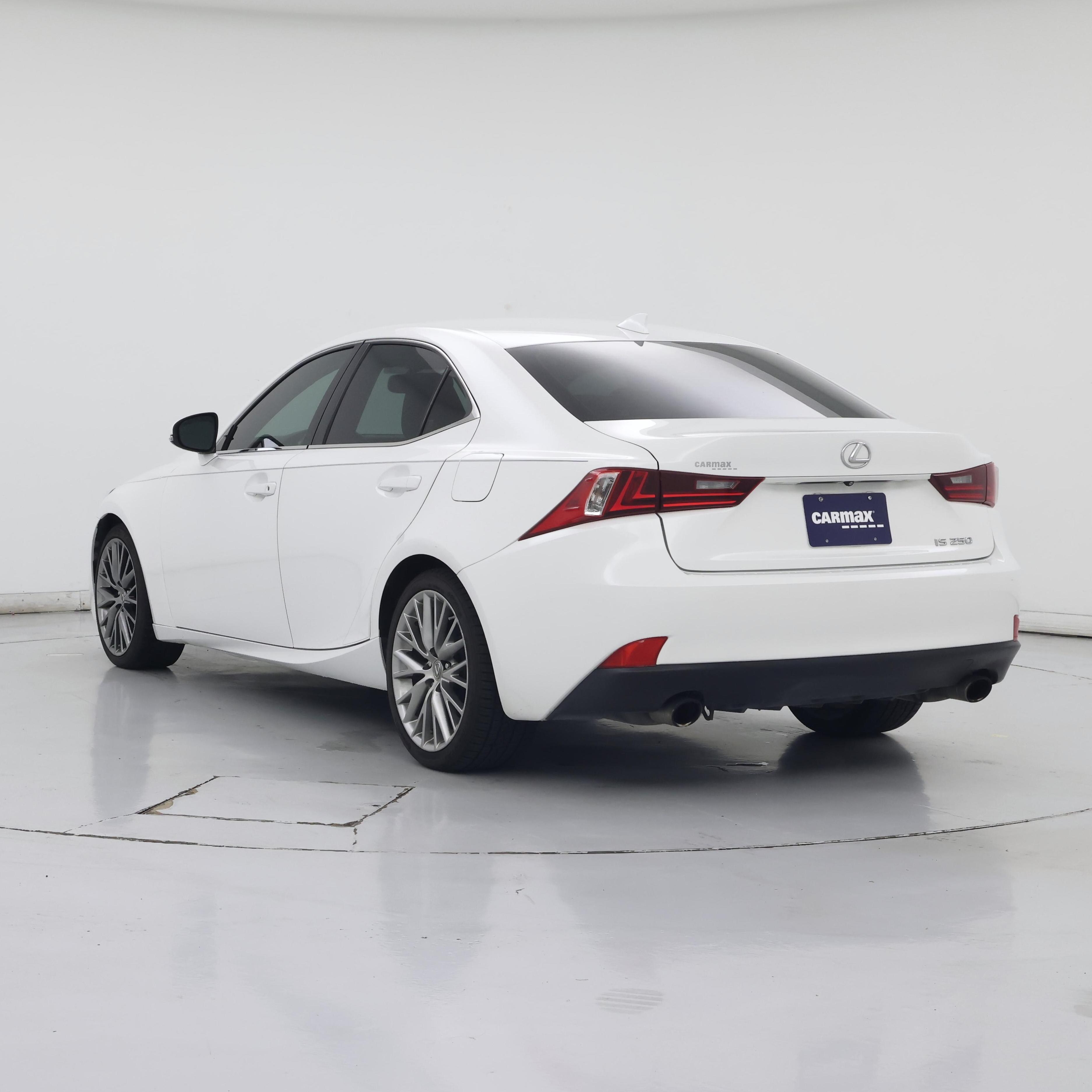 Thumbnail: 2015 Lexus IS - 2
