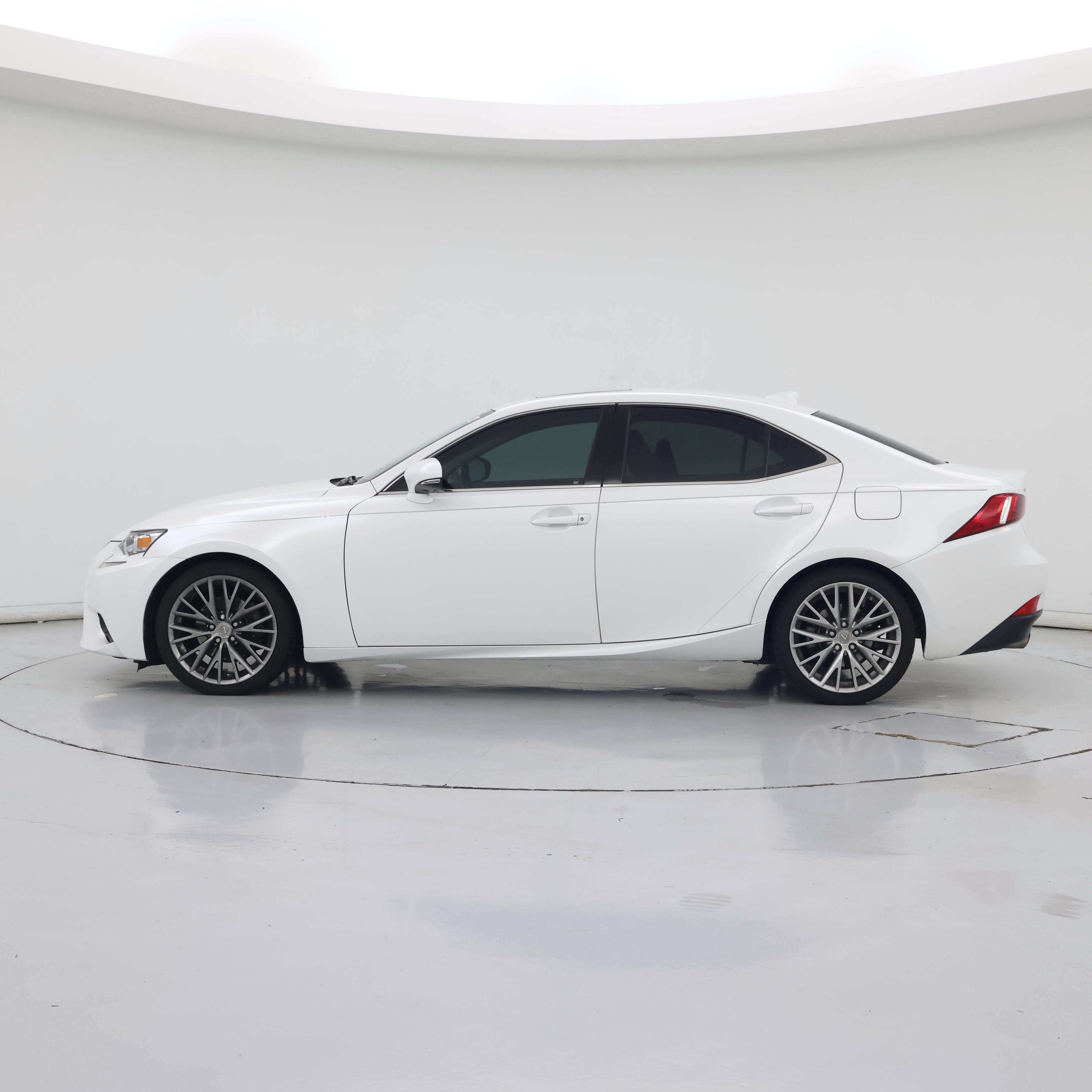 Thumbnail: 2015 Lexus IS - 3